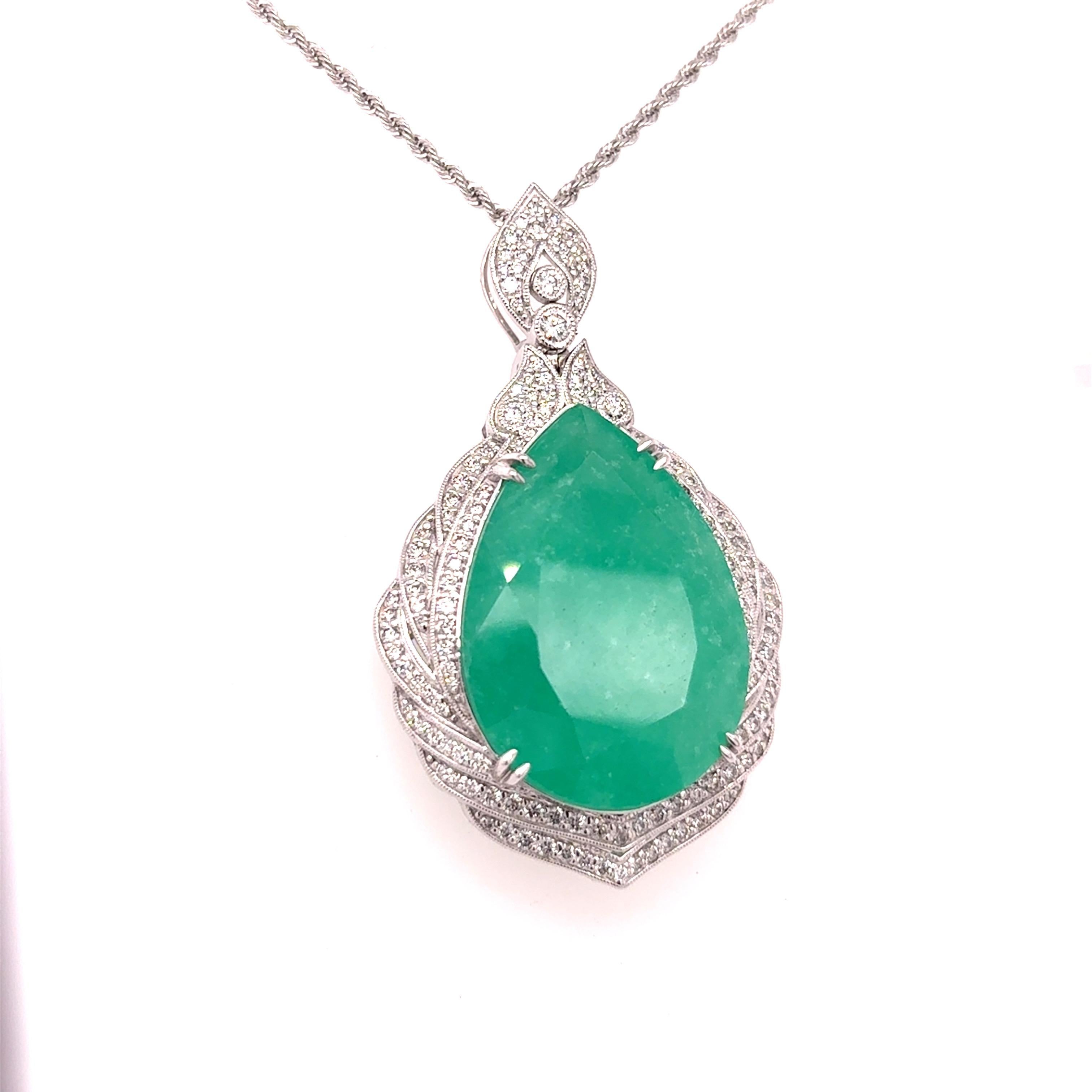 GIA zertifiziert 44,78 Karat Birnenschliff kolumbianischen Smaragd Diamant-Anhänger Halskette (Kunsthandwerker*in) im Angebot