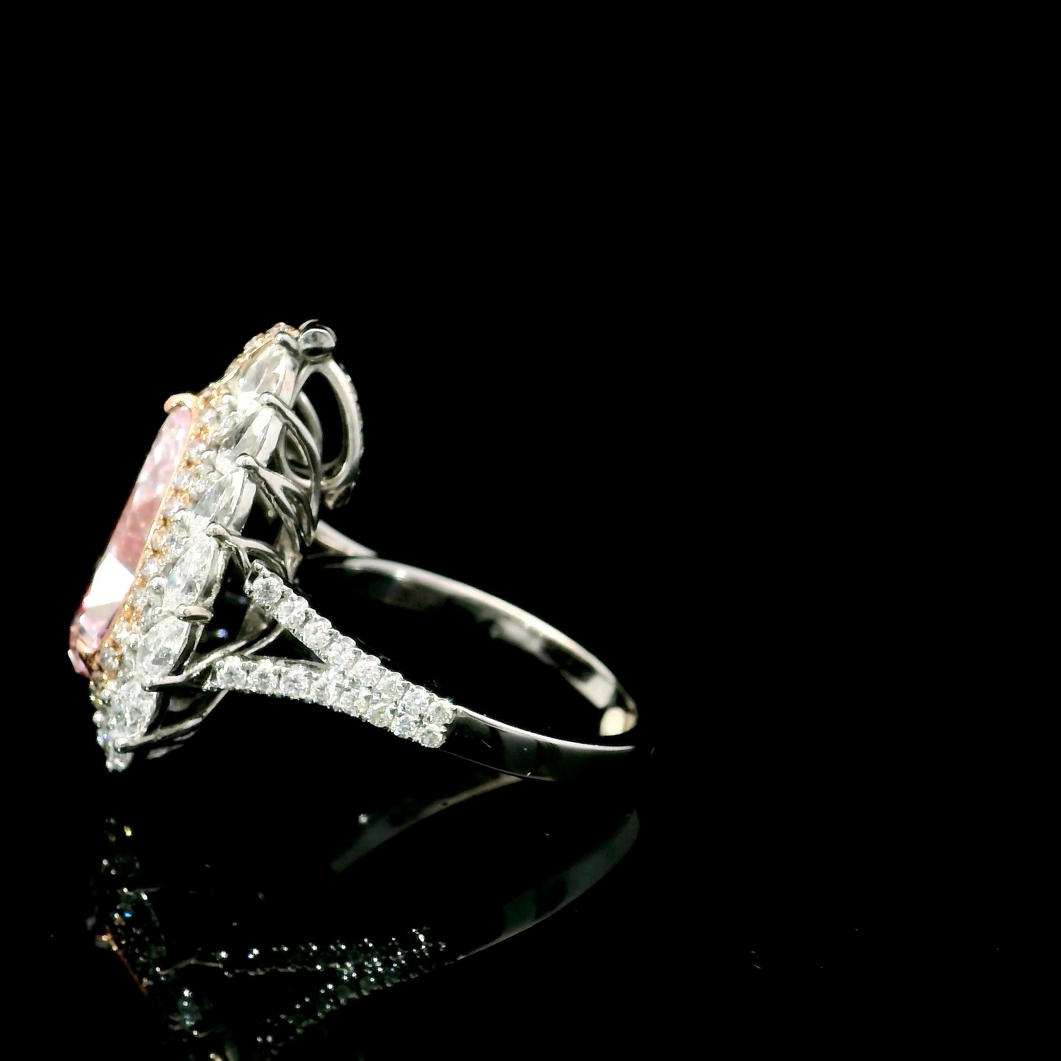 Anello con diamante certificato GIA da 4,49 carati di colore rosa tenue con purezza VVS1 in vendita 1