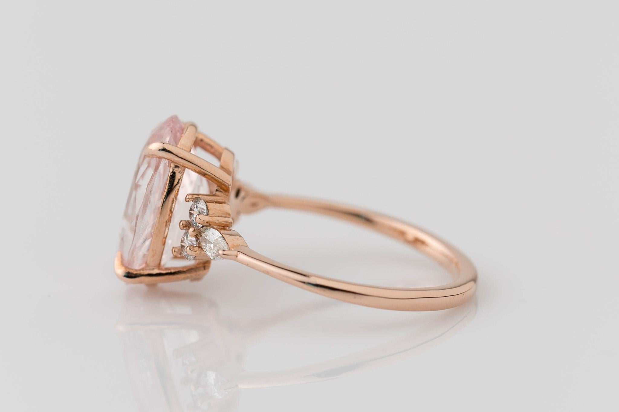 Im Angebot: GIA-zertifizierter Verlobungsring mit 4,50 Karat ovalem natürlichem rosa Saphir und Diamant () 3