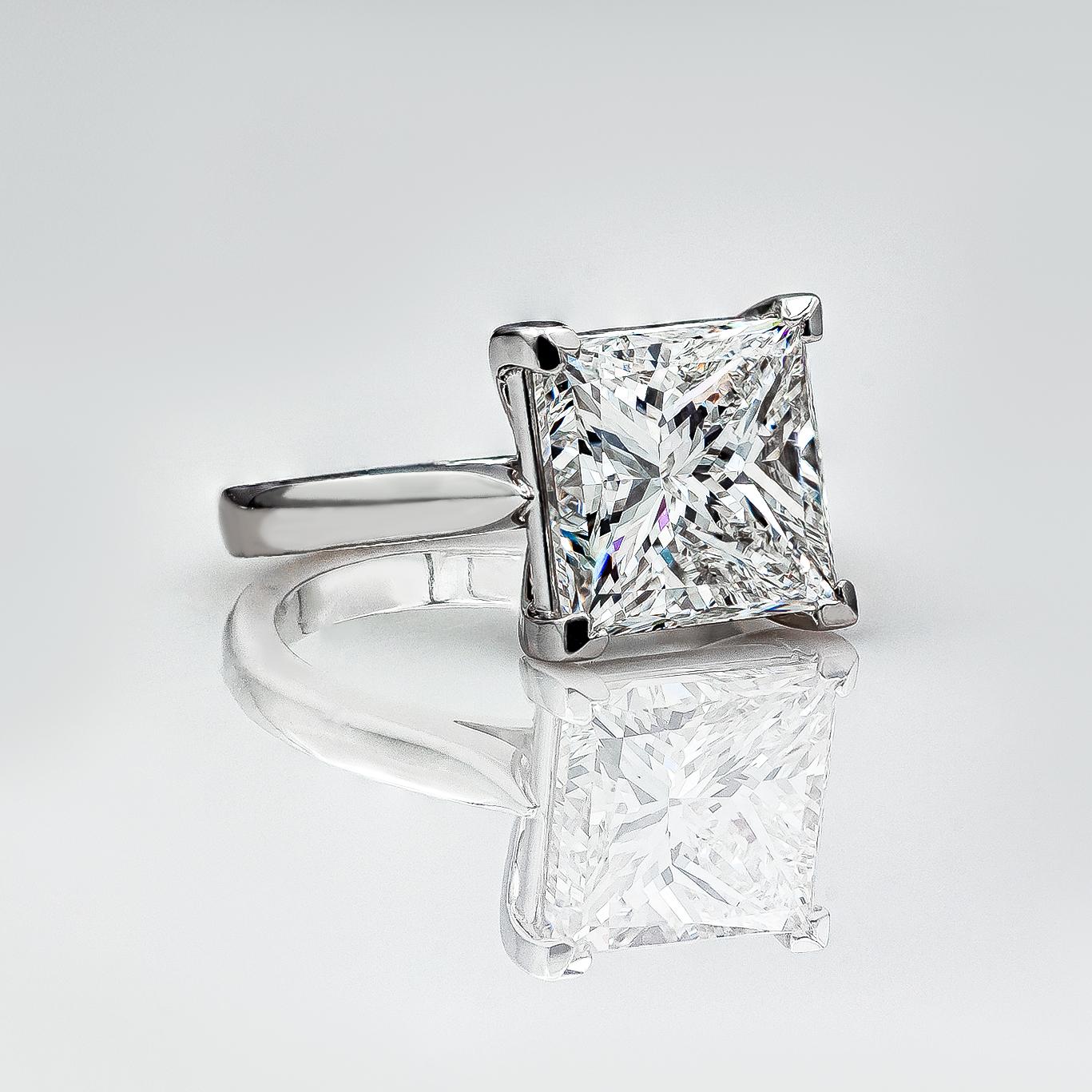 Platin-Verlobungsring mit GIA-zertifiziertem 4.50 Karat Diamant im Prinzessinnenschliff (Zeitgenössisch) im Angebot