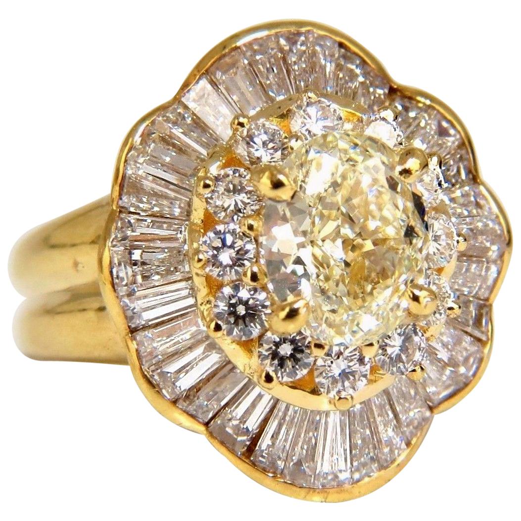 GIA Certified 4.51carat Natural Yellow Diamond Ring 18 Karat Ballerina Prime For Sale