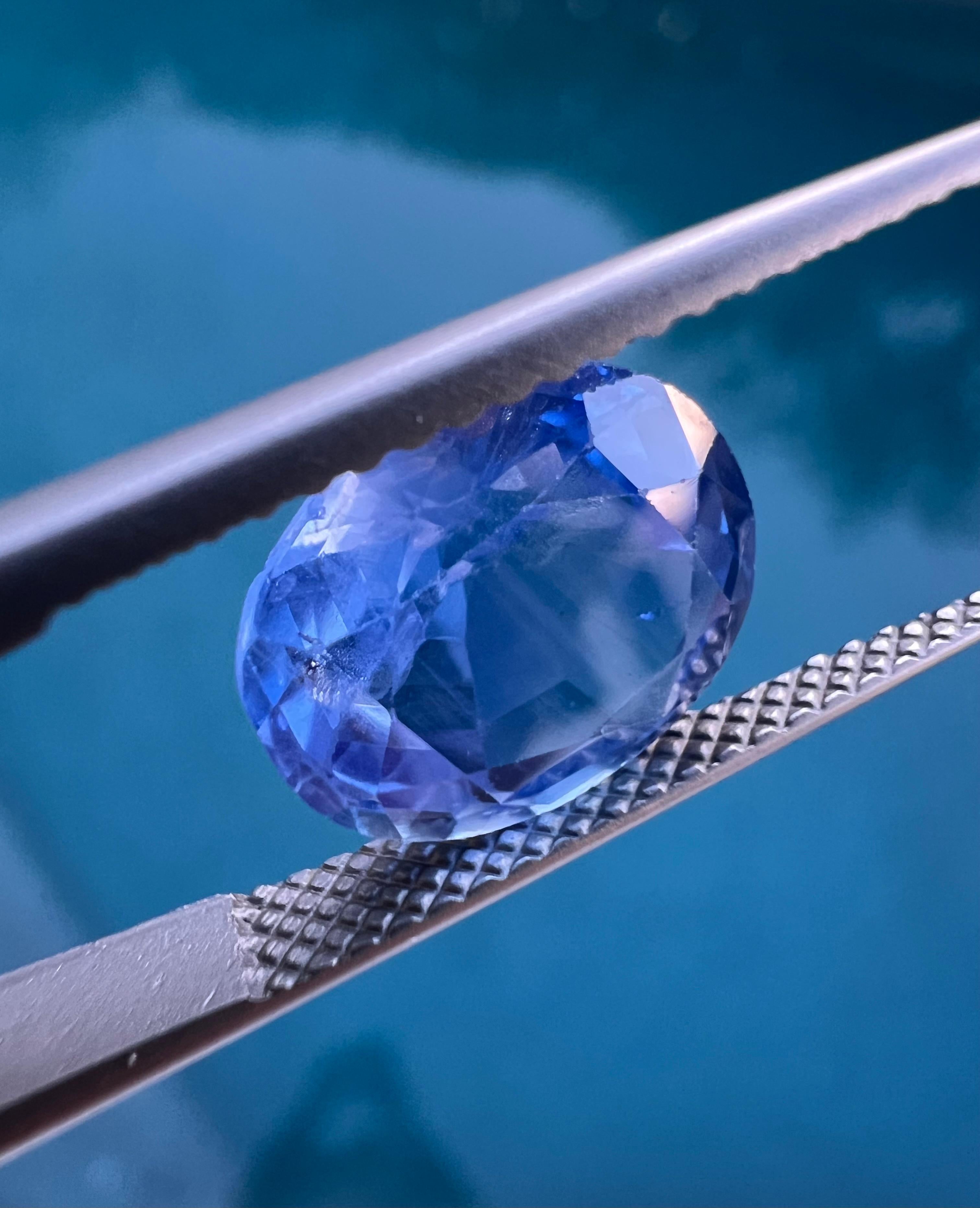 Oval Cut GIA Certified 4.52ct Unheated Ceylon Blue Sapphire For Sale