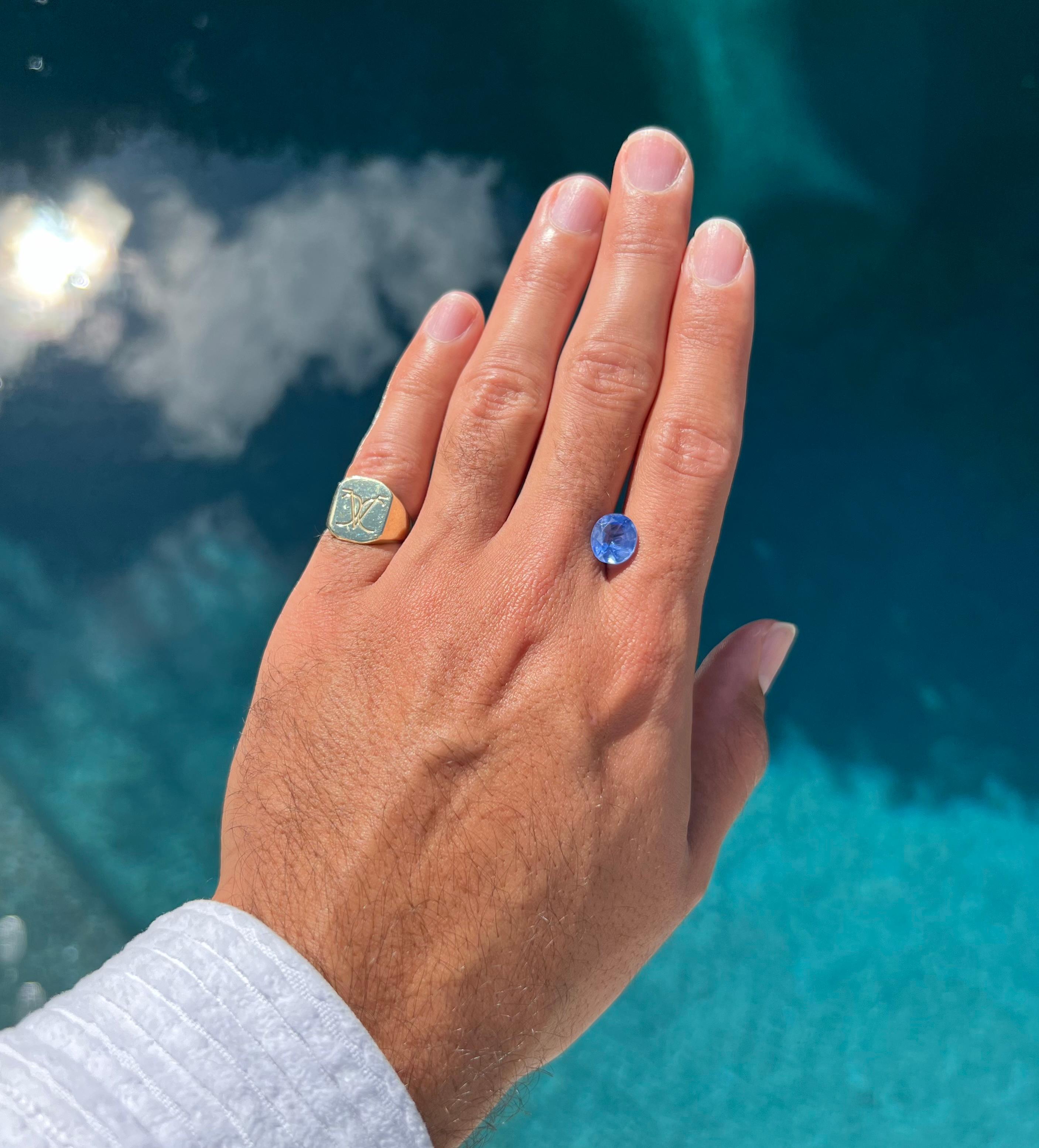 GIA Certified 4.52ct Unheated Ceylon Blue Sapphire For Sale 1