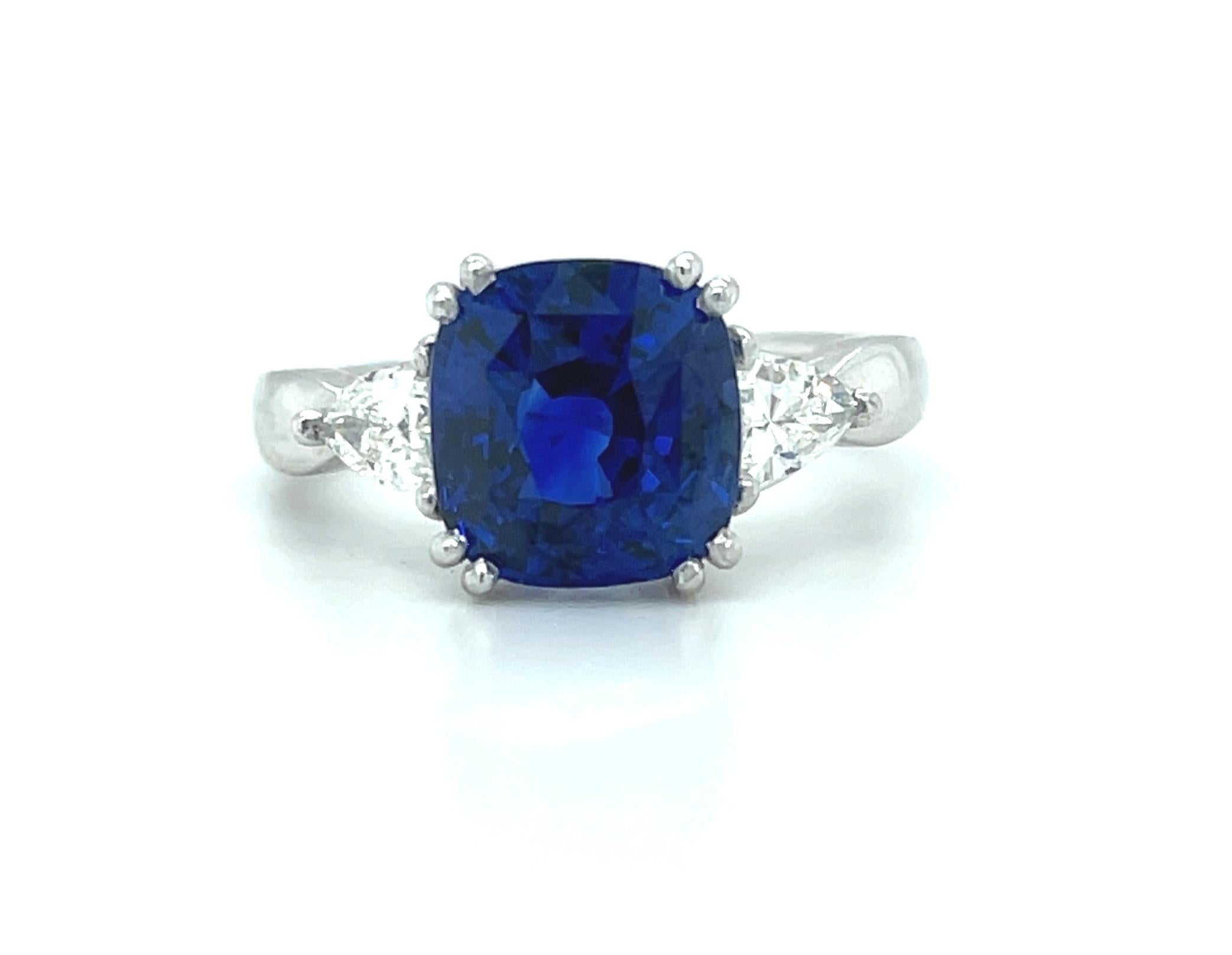 Artisan GIA Certified 4.53 Carat Blue Sapphire and Diamond Engagement Ring in Platinum For Sale