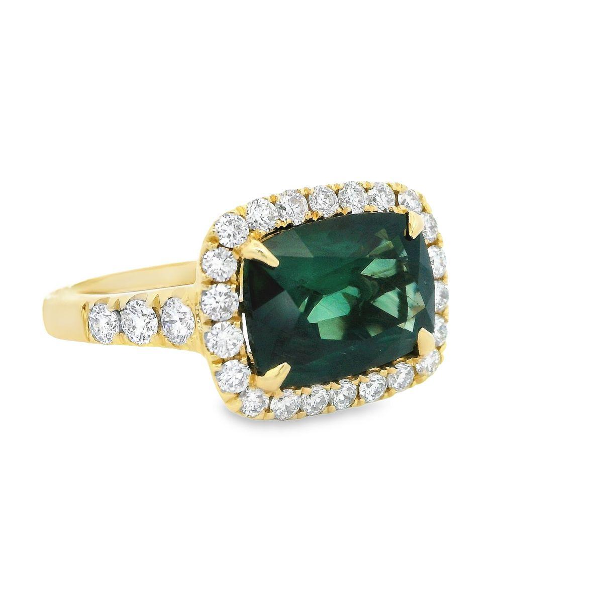 Modern GIA Certified 4.53ct Green Sapphire Cushion & Diamond Pave 18K Yellow Gold Ring  For Sale