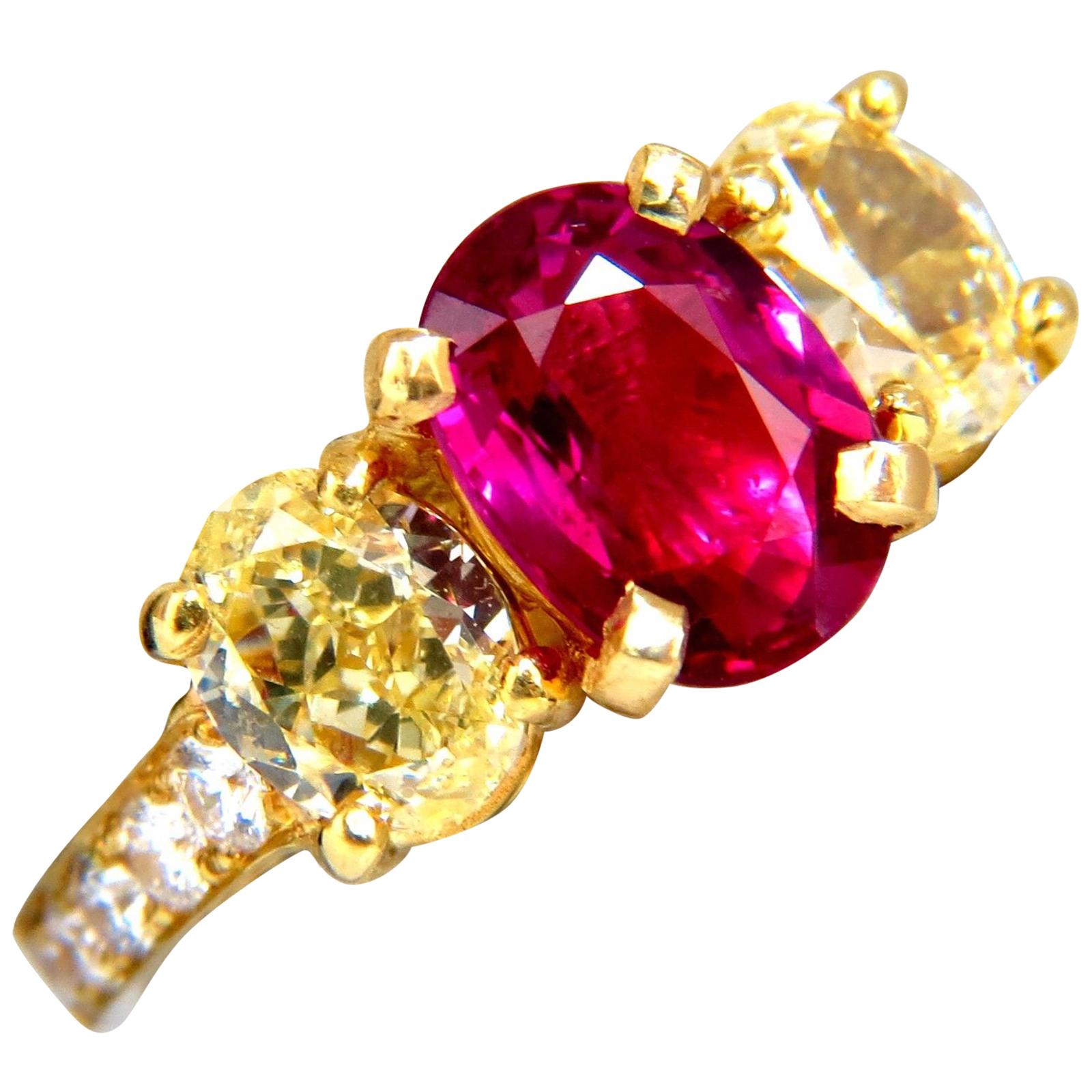Bague en or jaune fantaisie 18 carats avec diamants et rubis rouge naturel de 4,53 carats, certifié GIA, sans chaleur