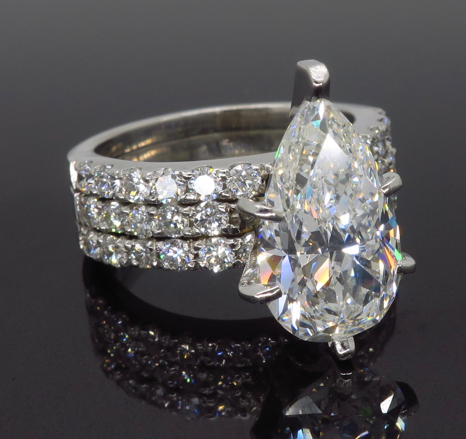 Anello di fidanzamento con diamante certificato GIA da 4.55 carati 3