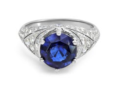 Bague avec saphir du Sri Lanka certifié GIA de 4,55 carats et diamants