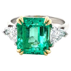 GIA-zertifizierter 4.56 Karat kolumbianischer Smaragd- und Diamantring