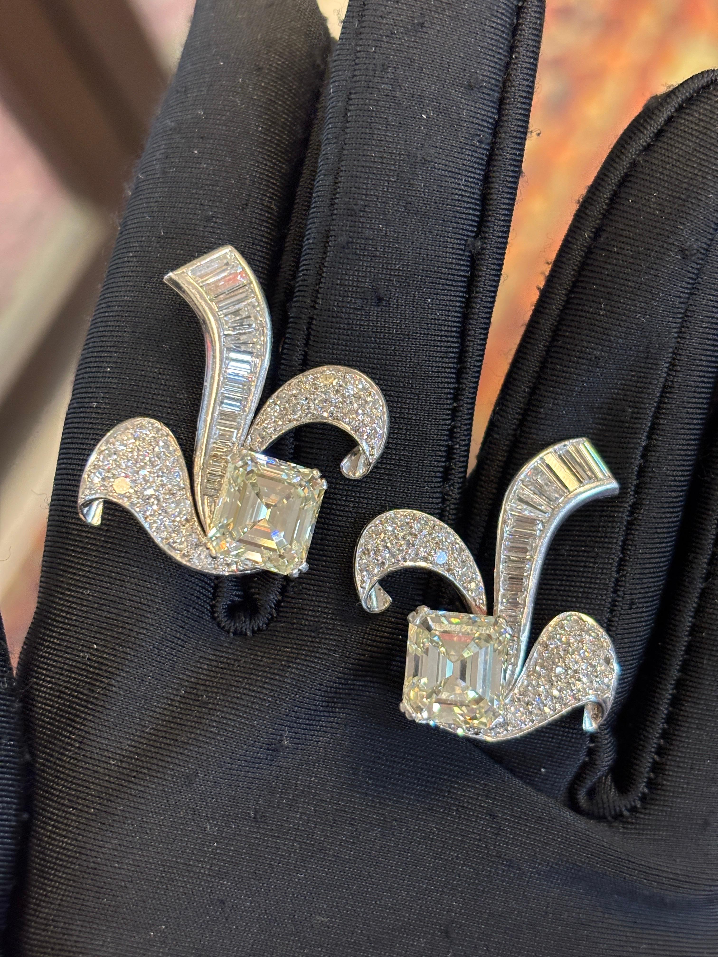 GIA-zertifizierte Diamantohrringe mit 4,58 und 5,05 Karat im Zustand „Hervorragend“ im Angebot in New York, NY