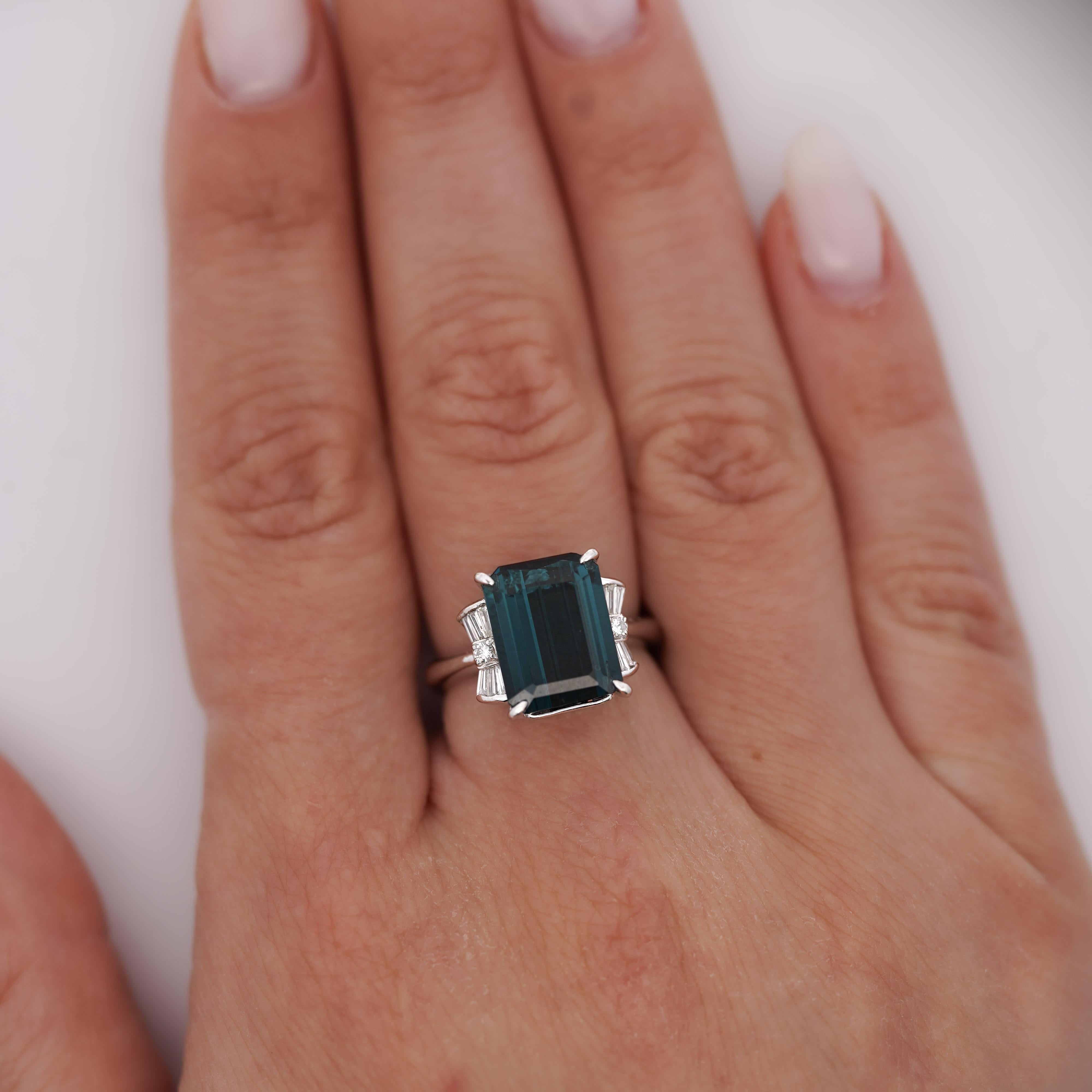 GIA zertifiziert 4,58 Karat Smaragd Schliff Indicolite Turmalin Diamant Platin Ring im Angebot 1