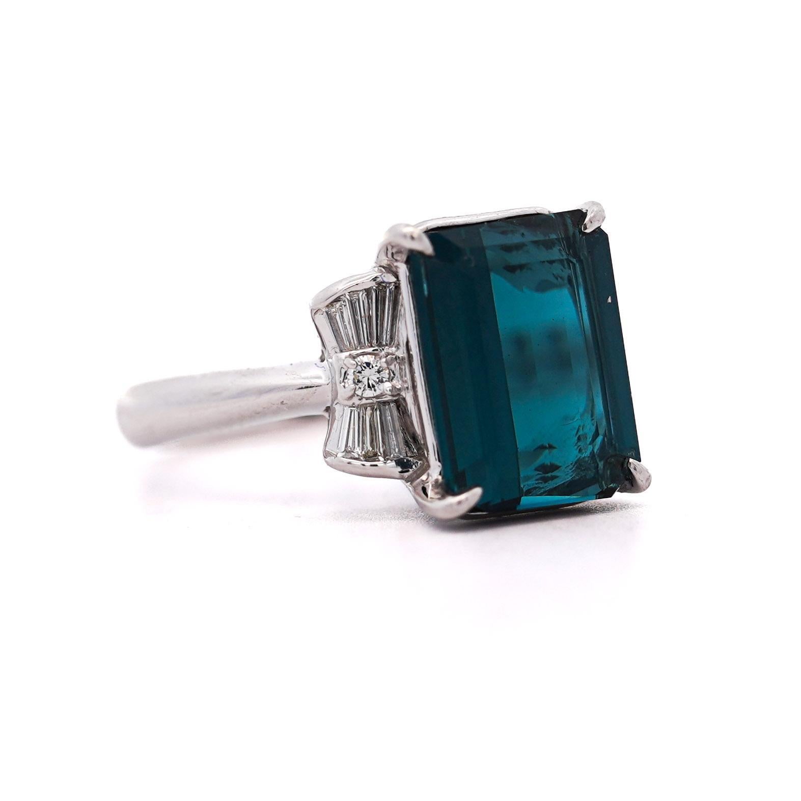 GIA zertifiziert 4,58 Karat Smaragd Schliff Indicolite Turmalin Diamant Platin Ring im Angebot 3