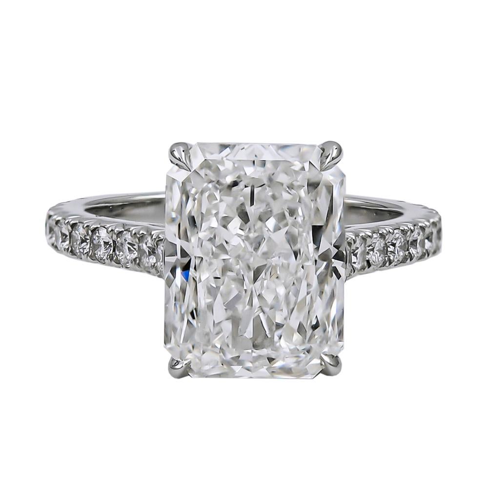 Leave it to ISSAC NUSSBAUM NEW YORK to create one of the most beautiful engagement rings.

This elegant, high quality and beautiful engagement ring features an incredible GIA certified 4.67 Radiant Cut diamond,  H color and SI1 clarity.

The diamond