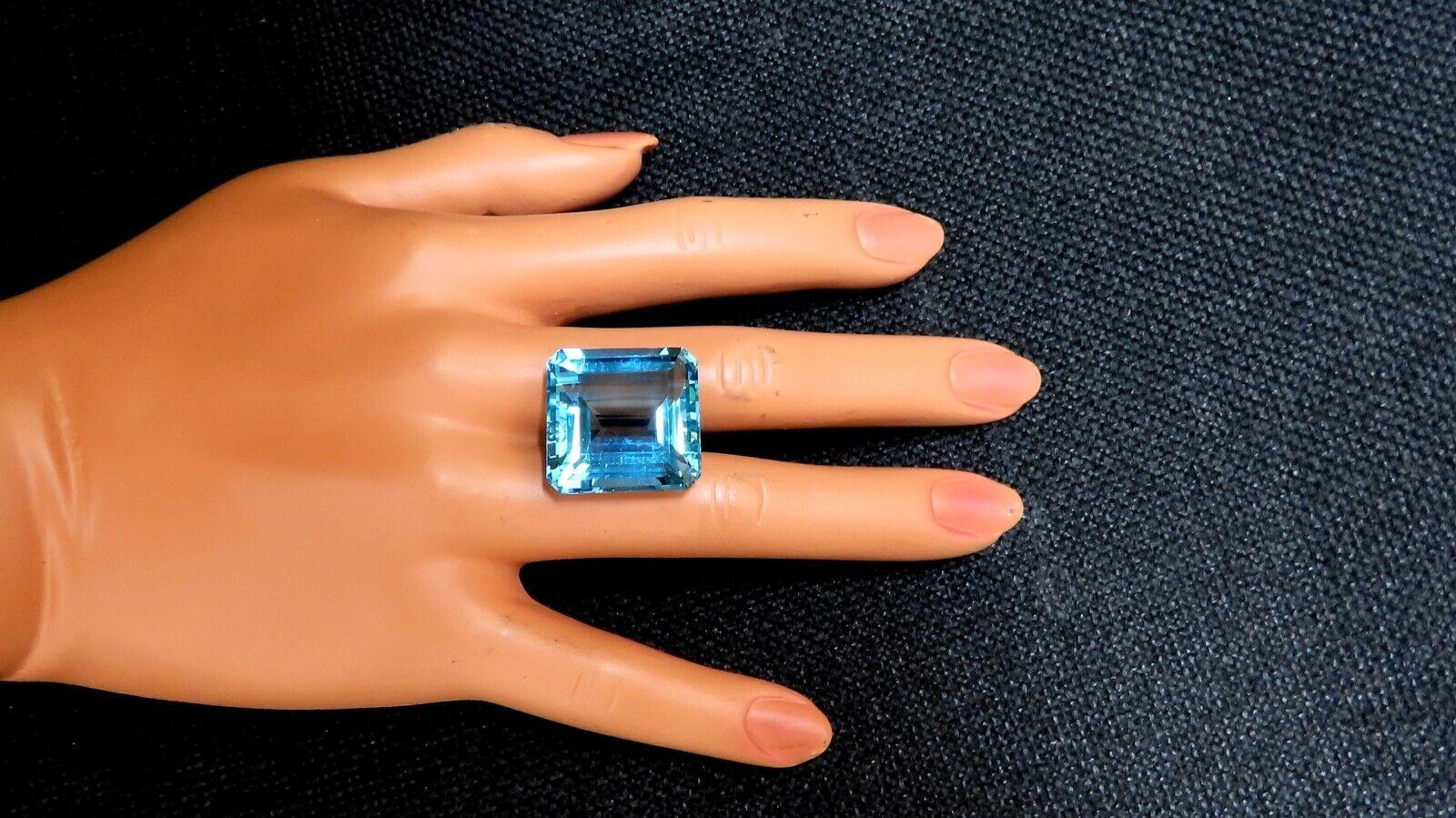 Women's or Men's GIA Certified 46.87ct Natural Blue Emerald Cut Aquamarine Magnificent For Sale