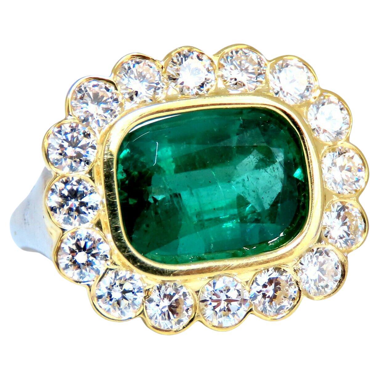 GIA Certified: 4.70ct Natural Emerald Diamonds Ring 18kt Cluster 'F2' For Sale