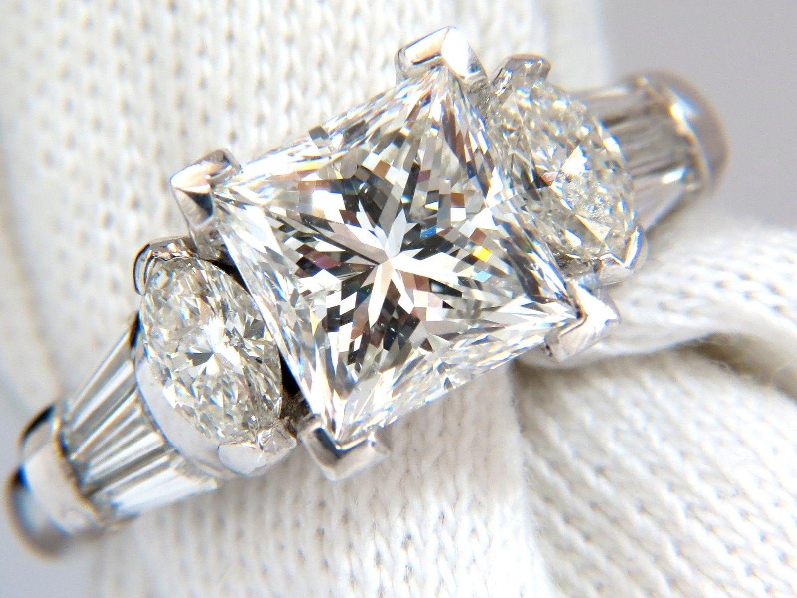 GIA Certified 4.77 Carat Princess Cut Diamonds Ring G/SI-1 Platinum Classic For Sale 3
