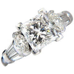 Bague classique en platine avec diamants taille princesse de 4,77 carats certifiés par le GIA, G/SI-1