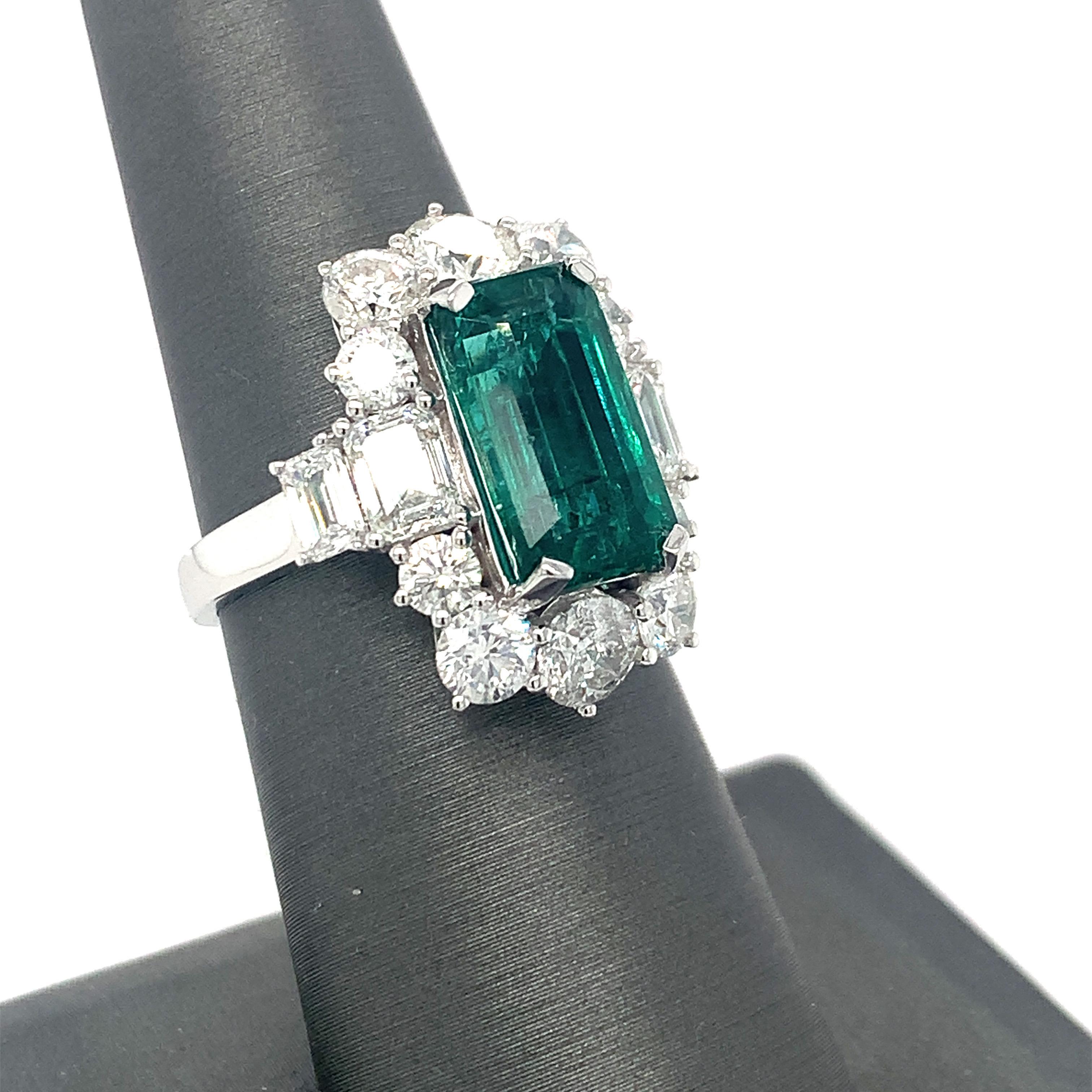 Artisan GIA Certified 4.80 Carat Emerald Diamond Cocktail Ring For Sale
