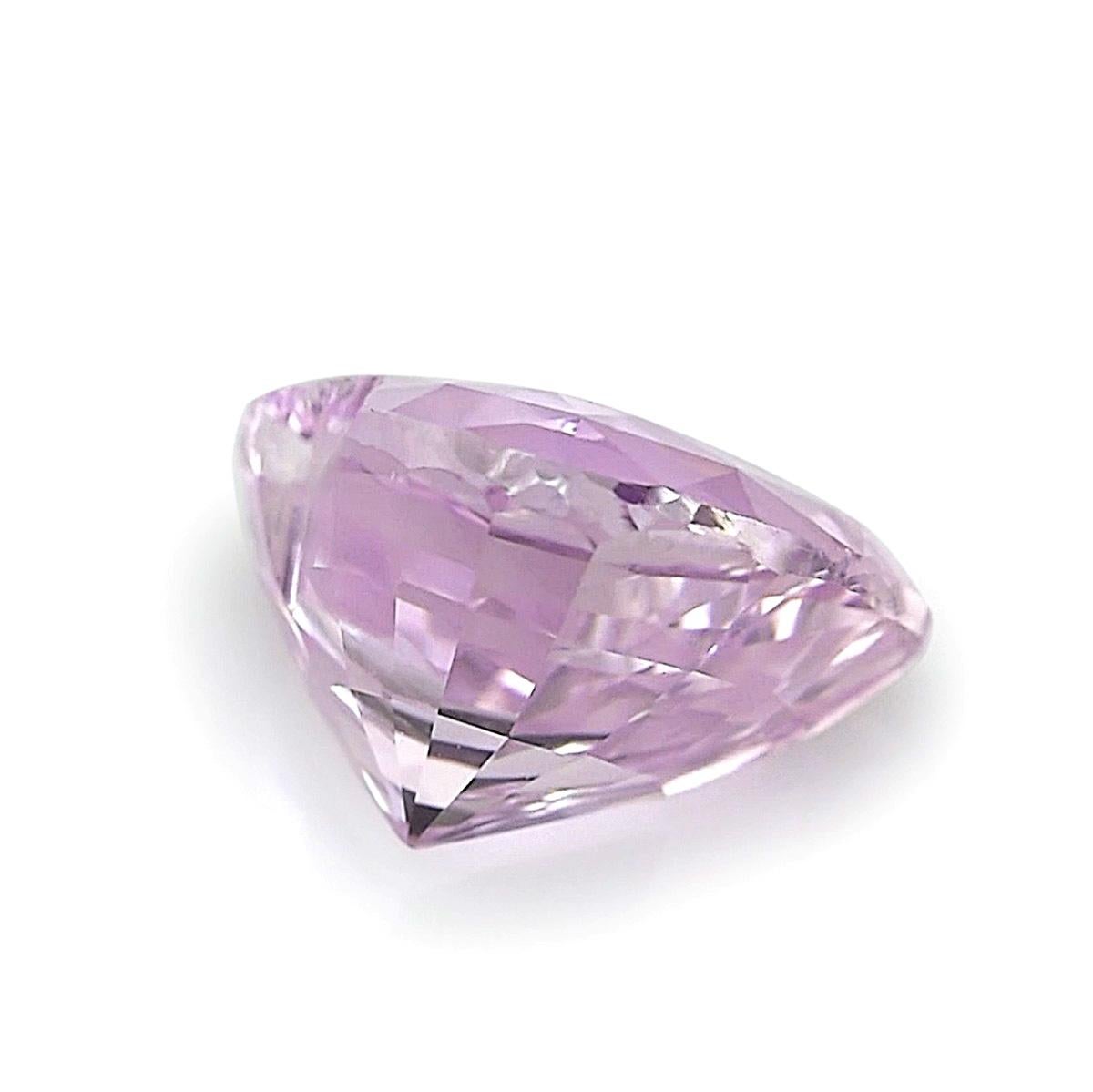 GIA Certified 4.88 Carats Unheated Pinkish Purple Sapphire  In New Condition For Sale In Los Angeles, CA