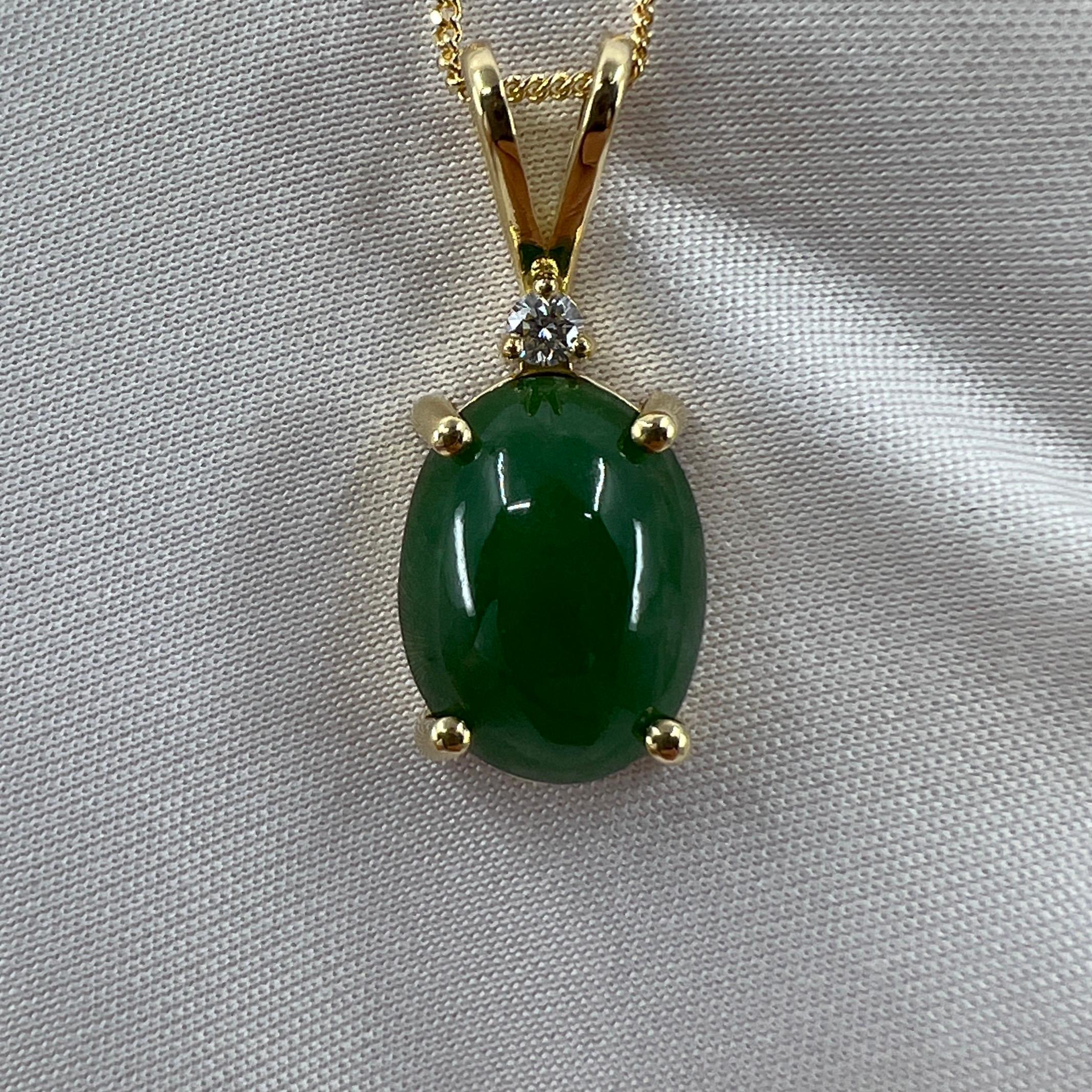 GIA Certified 4.93ct Untreated Jadeite Jade A Grade 18k Yellow Gold Pendant In New Condition In Birmingham, GB