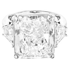 Anillo de Platino con Diamante Radiante de 4.96 Quilates Certificado GIA