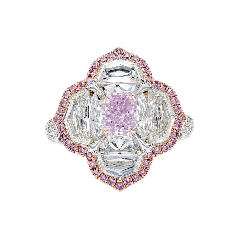 GIA Certified 4.97 Carat Fancy Pink Purple Clover Diamond Ring in 18K Gold For Sale