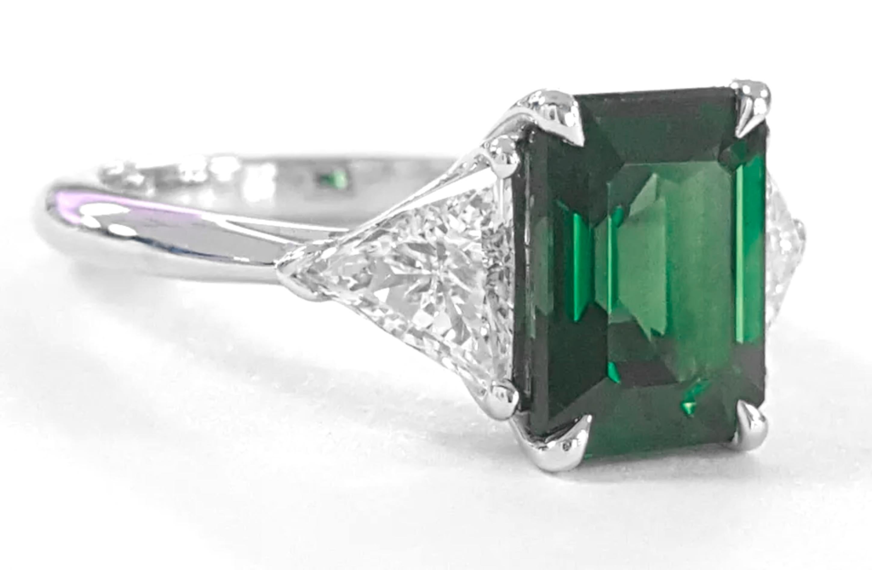Contemporary GIA Certified 4.98 Carat Green Emerald Diamond Ring For Sale