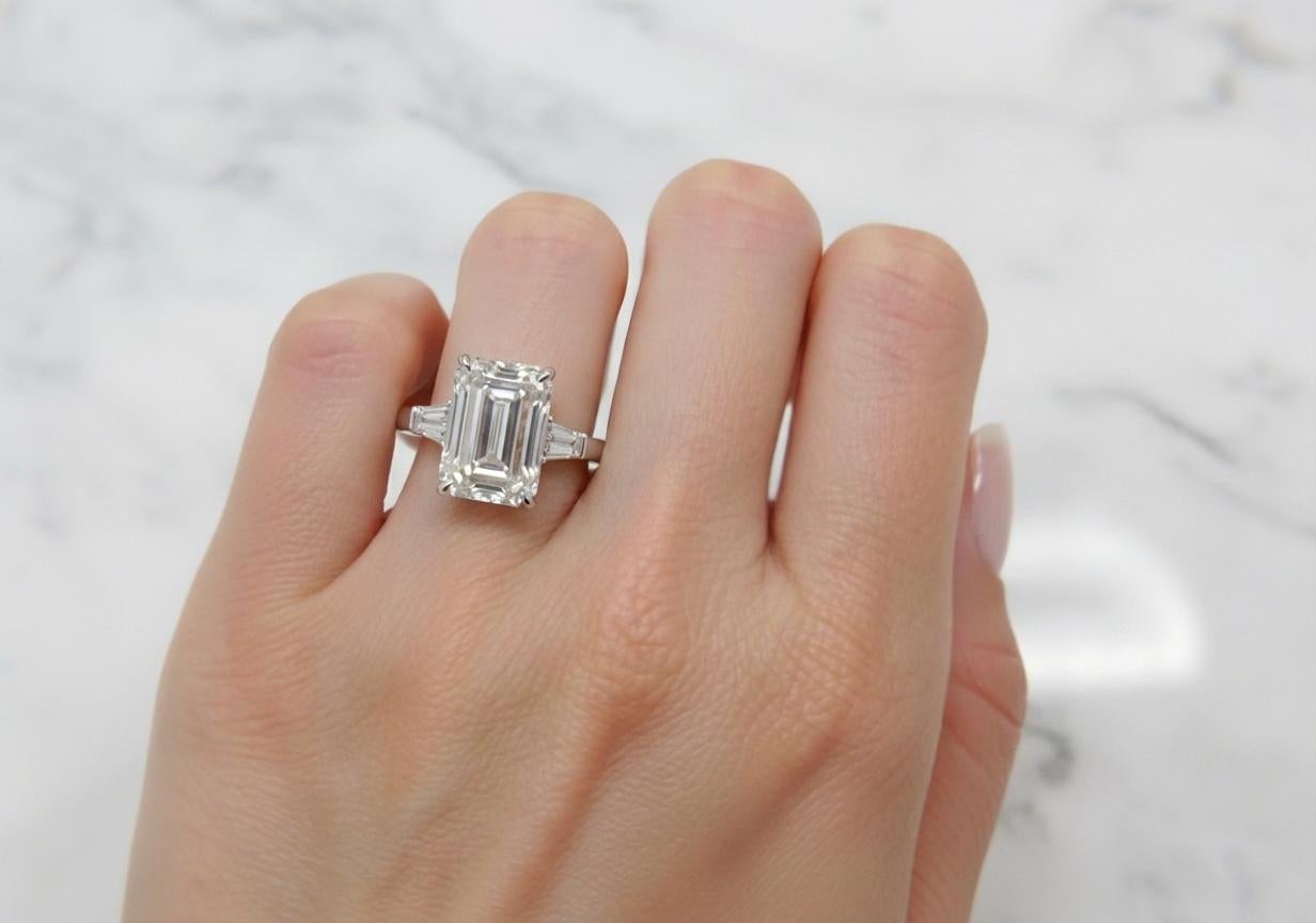 Bague en diamant certifié GIA de 4,01 carats F VS1 taille émeraude Neuf - En vente à Chicago, IL