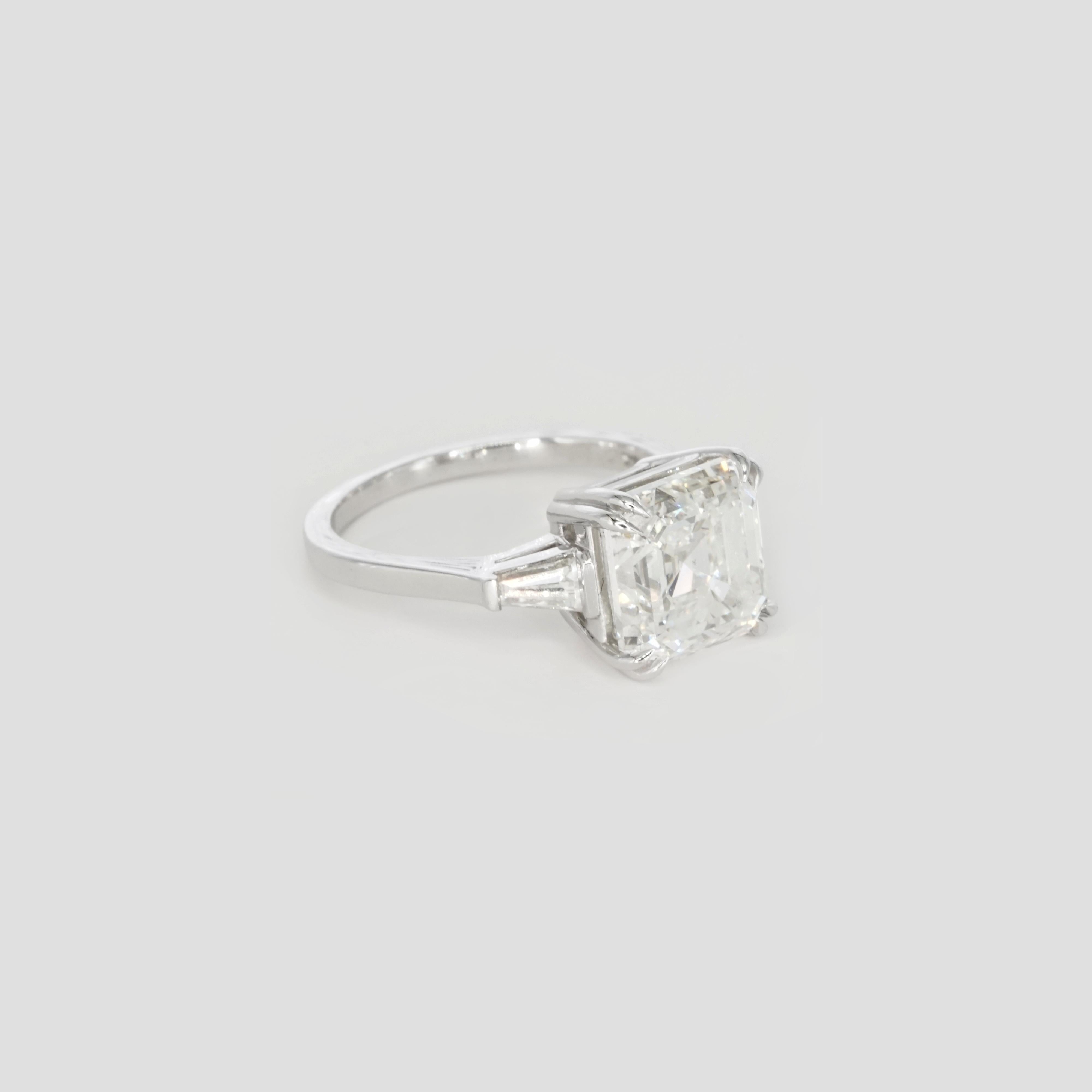 GIA Certified 5 Carat Asscher Cut Diamond Platinum Ring In New Condition For Sale In Chicago, IL