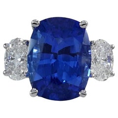 Vintage GIA Certified 5 Carat Blue Sapphire diamond ring