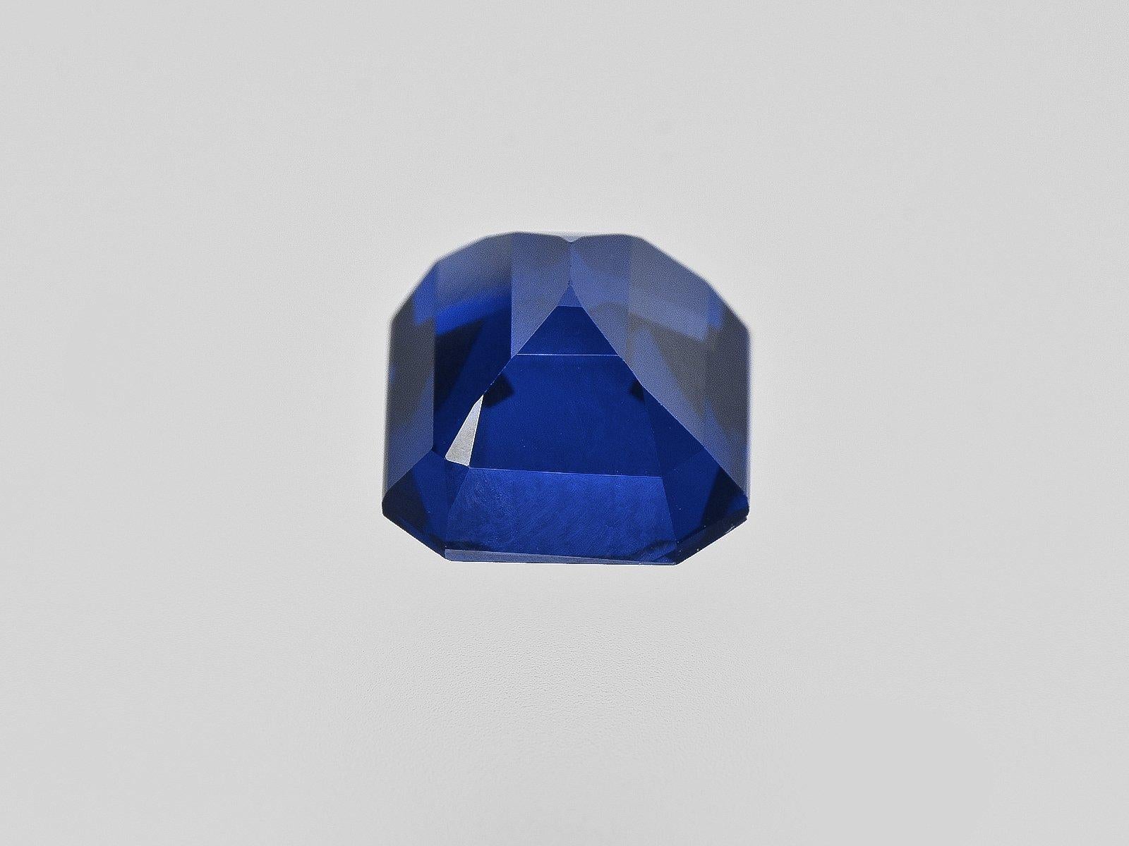 Bague avec saphir bleu de 5 carats certifié GIA et diamant taille émeraude Unisexe en vente