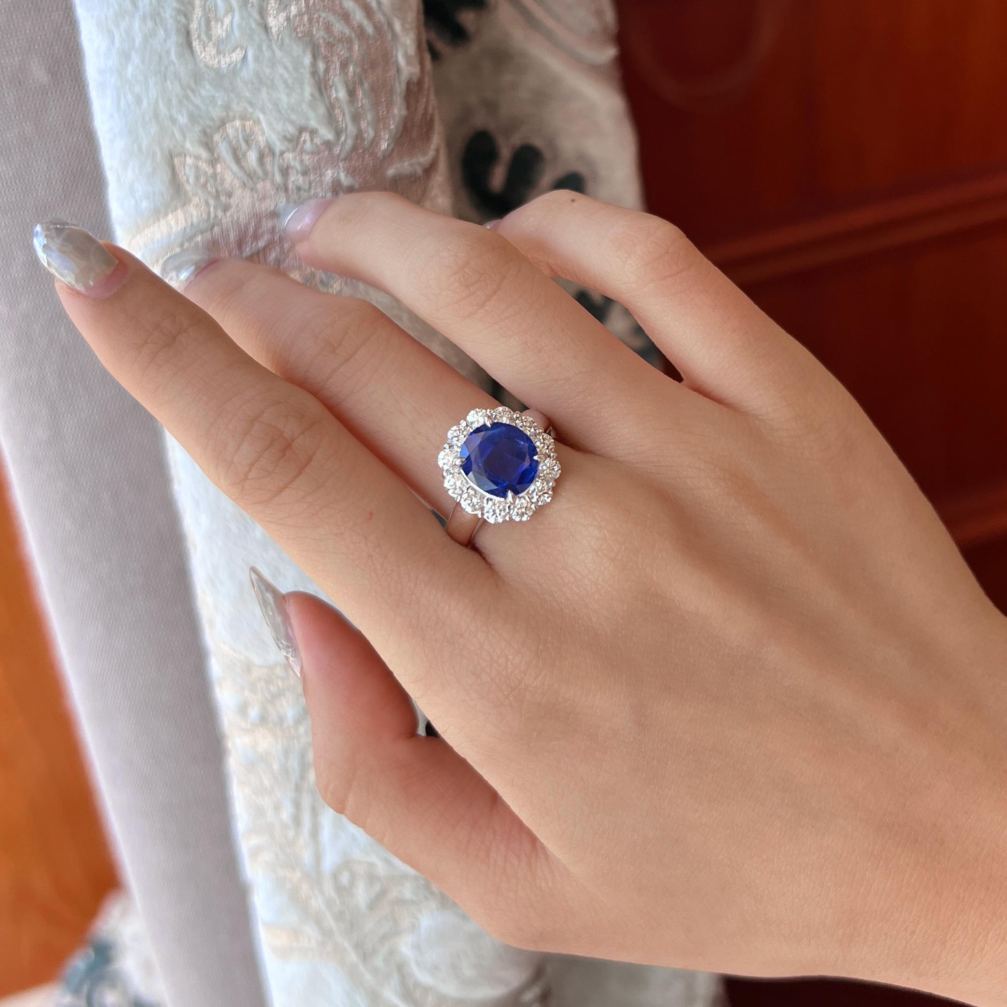 GIA Certified 5 Carat Burma No Heat Sapphire And Diamond PT900 Ring In New Condition For Sale In Hung Hom, HK