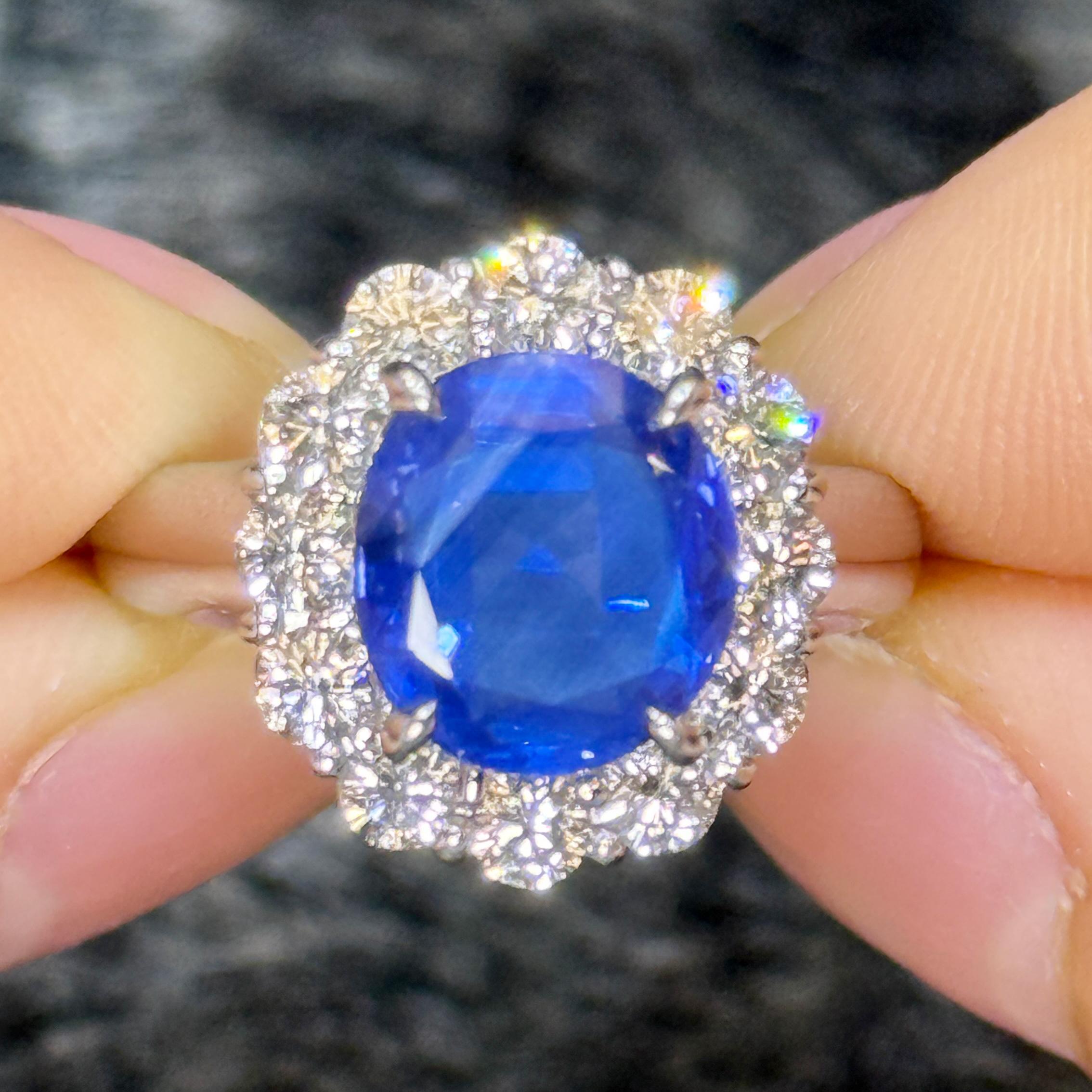 GIA-zertifizierter 5 Karat Burma-Saphirring mit unbehandeltem Saphir und Diamant PT900 im Angebot 2