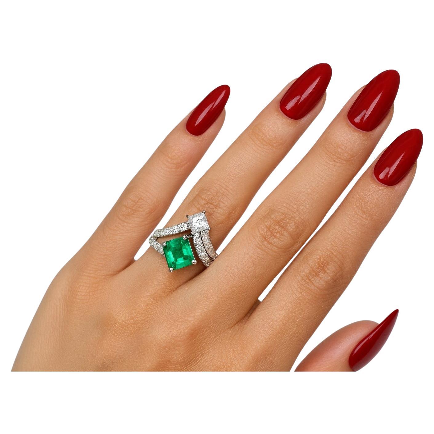 GIA zertifizierte 5 Karat Diamant und Smaragd 18K Gold Toi et Moi Ring im Angebot