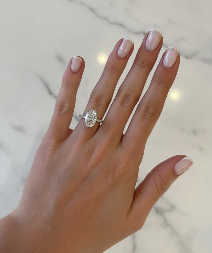 Bague de fiançailles GIA certifiée 5 carats E Color Oval Brilliant Cut Diamond Neuf - En vente à Chicago, IL