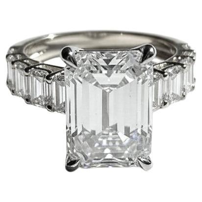 Bague de fiançailles en platine certifiée GIA avec un diamant taille émeraude de 5 carats