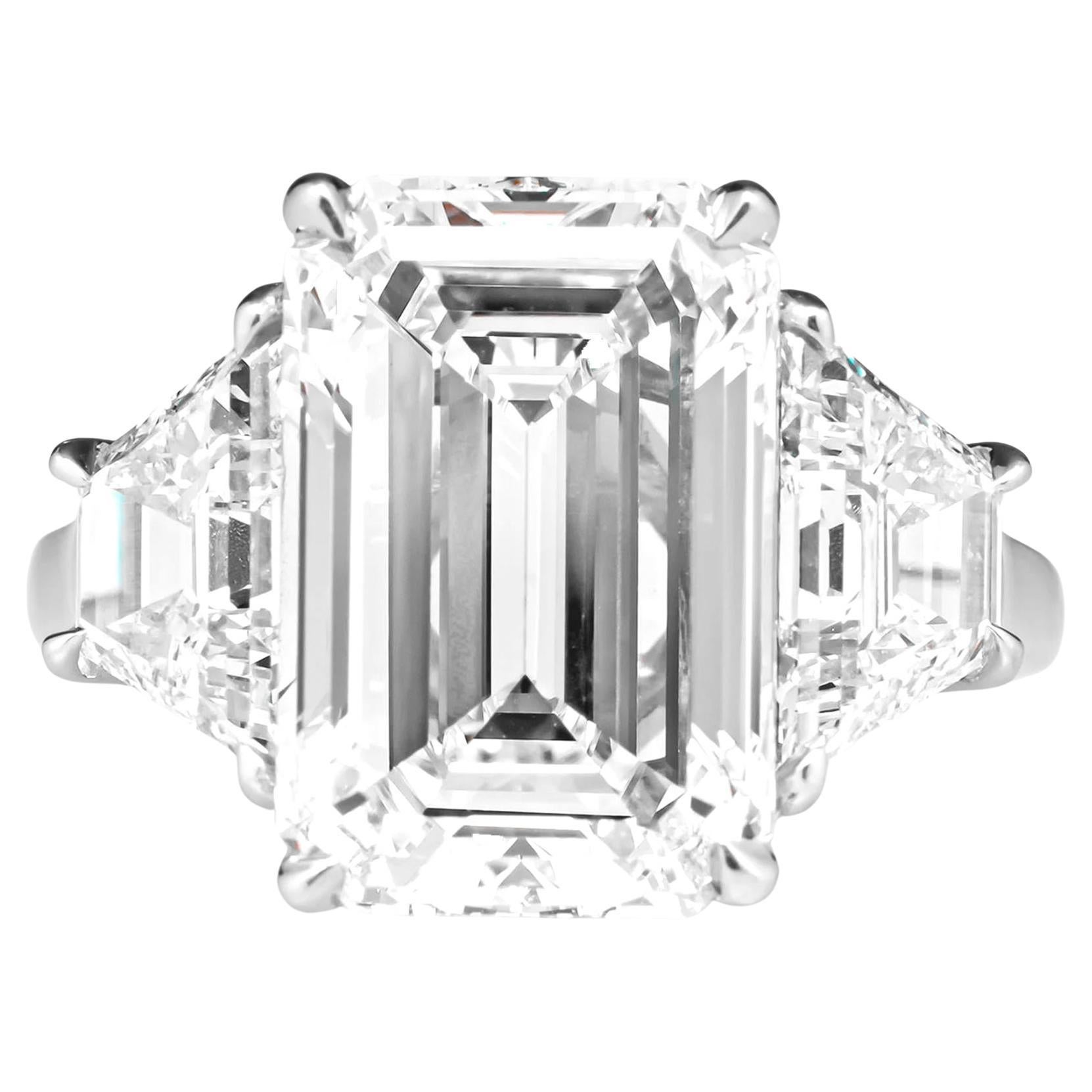 GIA Certified 5.01 Carat Emerald Cut Diamond E Color VS1 Clarity in Platinum In New Condition For Sale In Chicago, IL