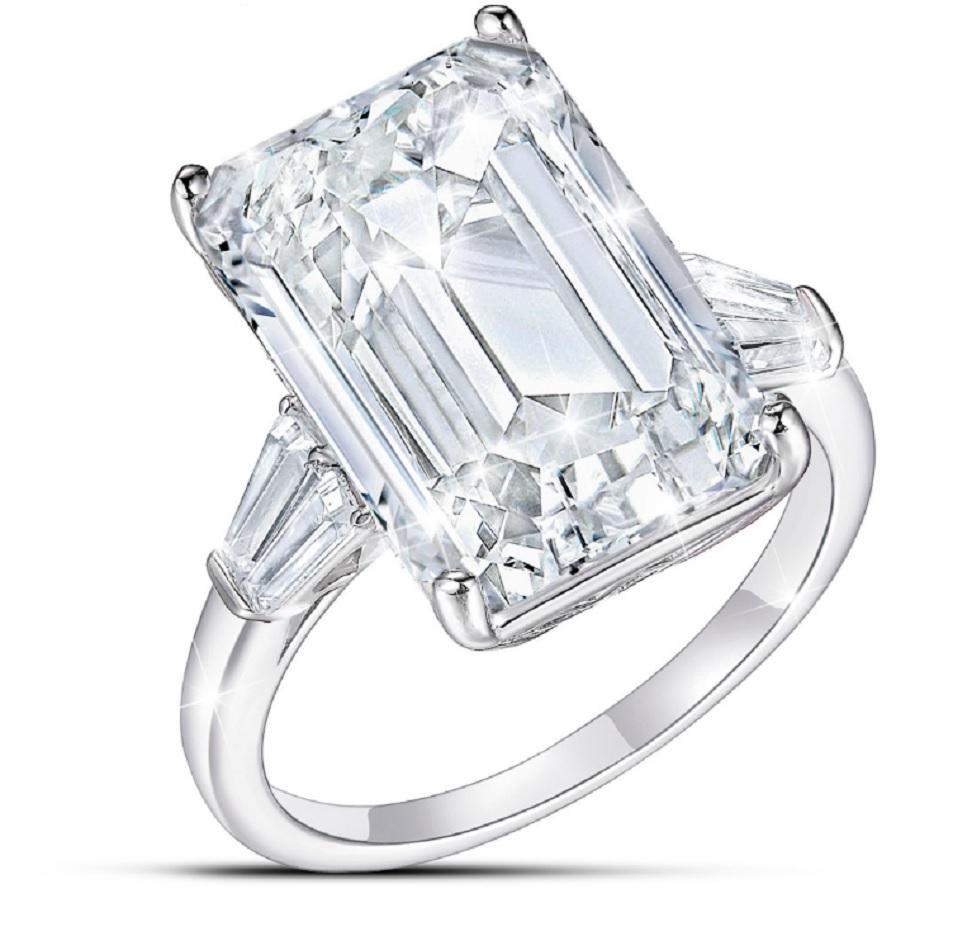 Taille émeraude  Bague de fiançailles solitaire en diamant de taille émeraude de 5 carats certifiée par le GIA  en vente