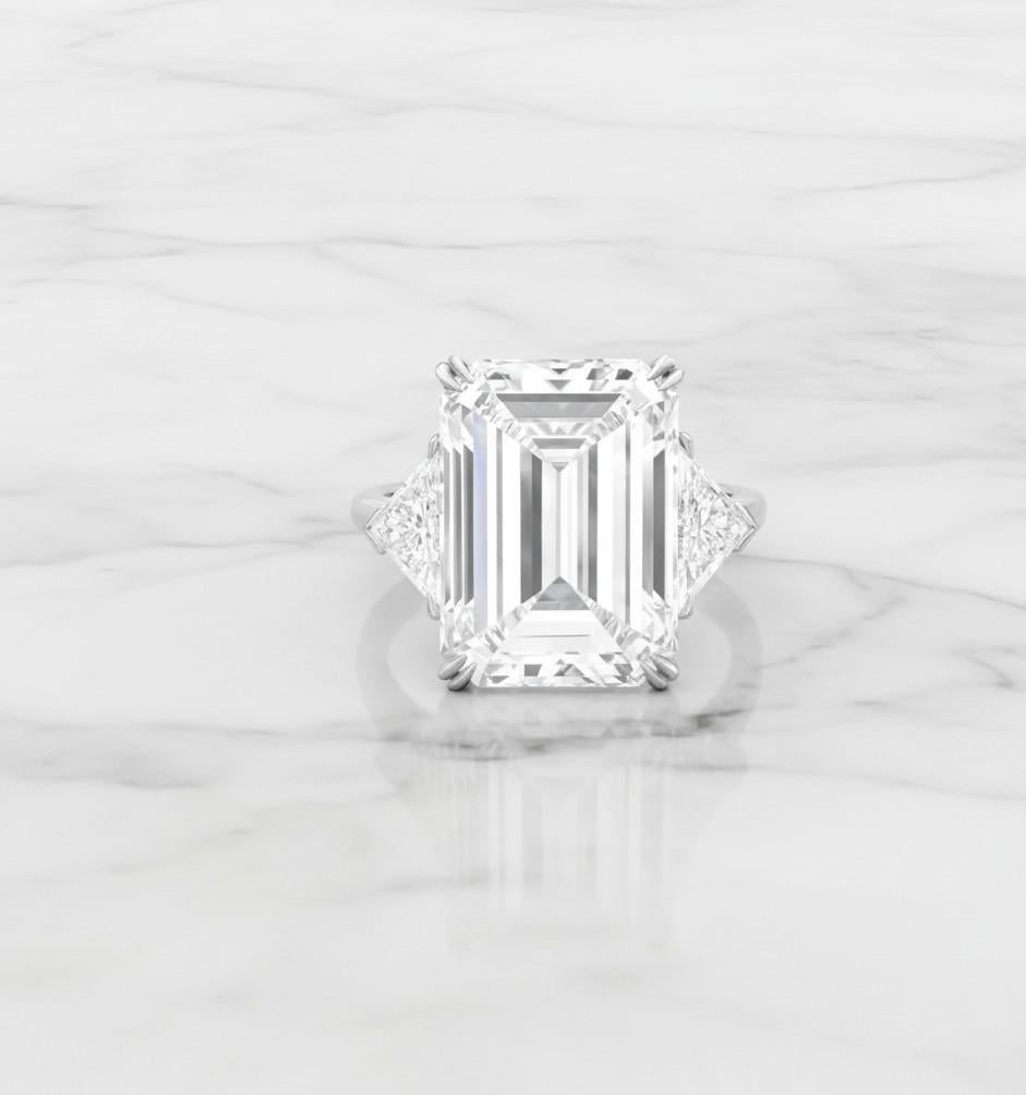 GIA Certified 5 Carat Emerald Diamond Engagement Ring D Color Flawless Clarity (anello di fidanzamento con diamante smeraldo di 5 carati) In condizioni Nuovo in vendita a Chicago, IL