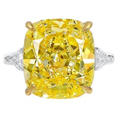 GIA Certified 5 Carat Fancy Vivid Yellow Cushion Diamond Ring Made in Italy