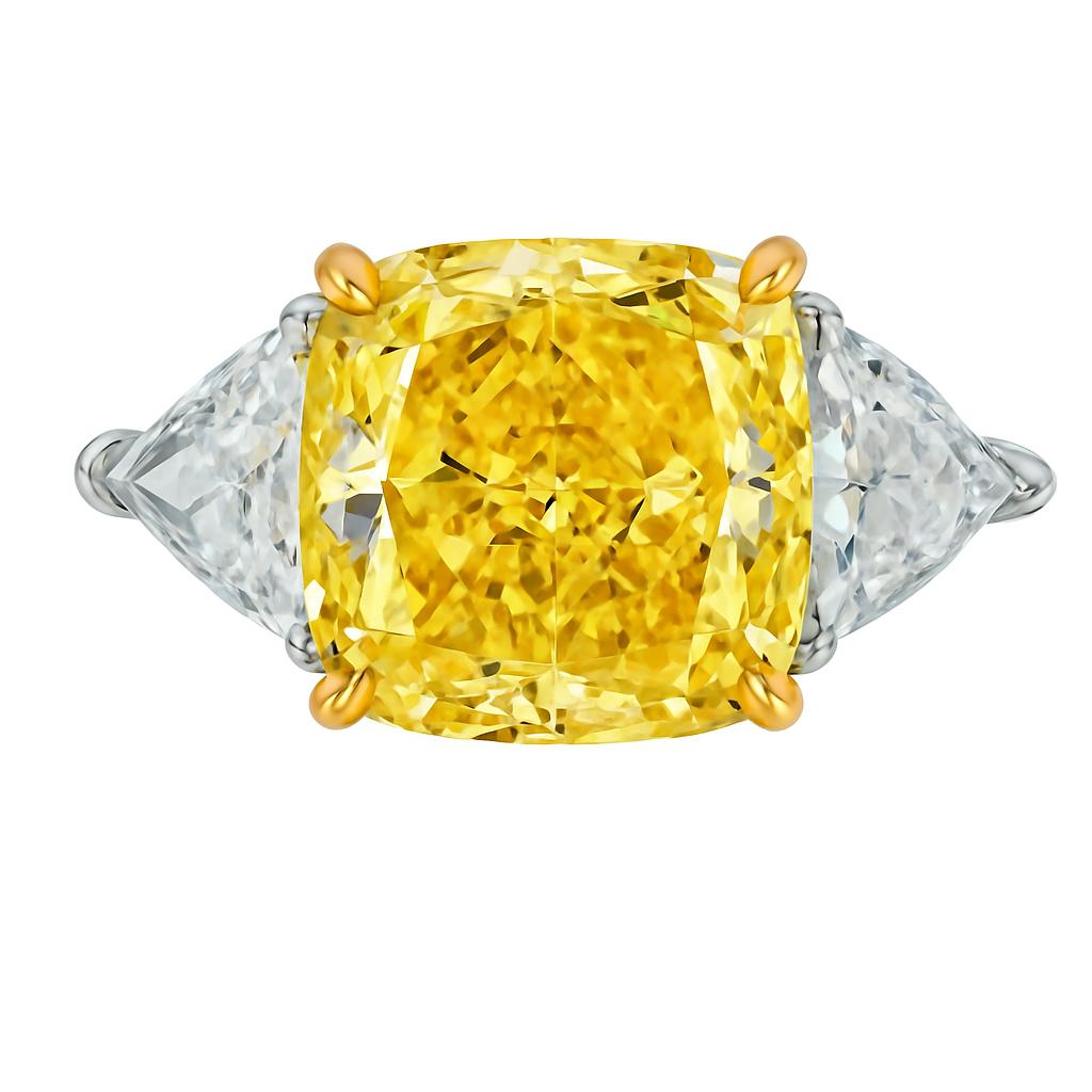 Taille coussin Bague à diamant coussin certifié GIA de 5 carats de couleur jaune fantaisie en vente