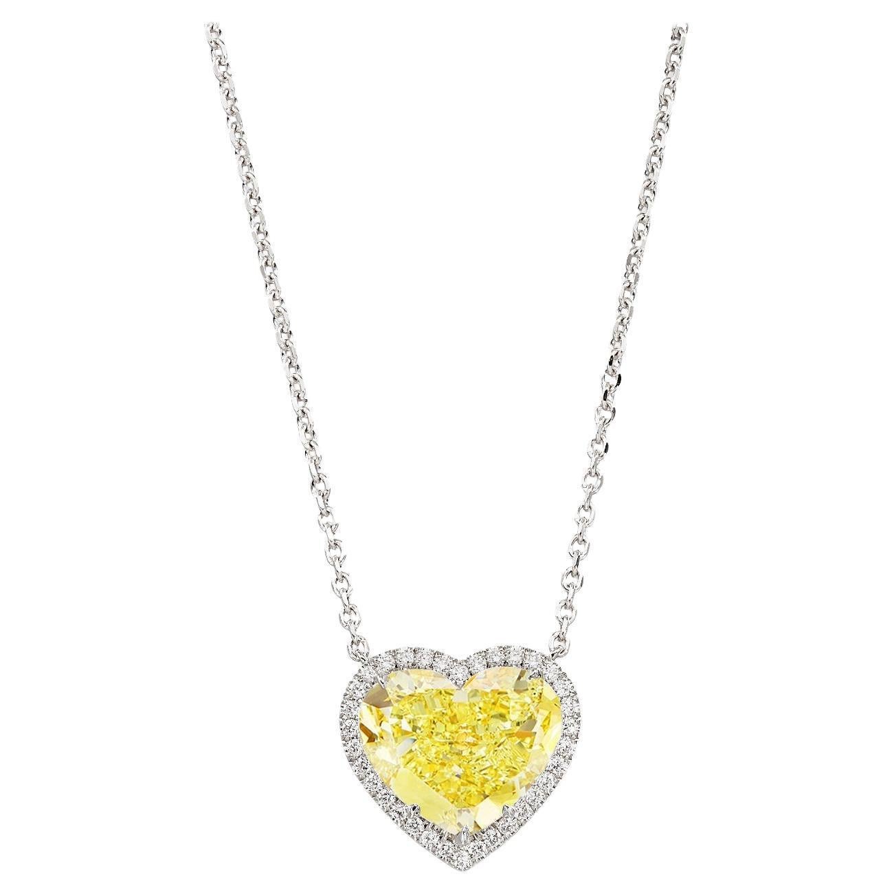 GIA Certified 5 Carat Heart Cut Diamond Fancy Intense Yellow Necklace (Collana con diamanti taglio cuore)