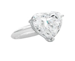 Anillo de diamantes talla corazón de 5,02 quilates y color E VVS2 certificado por GIA en oro blanco de 18 quilates