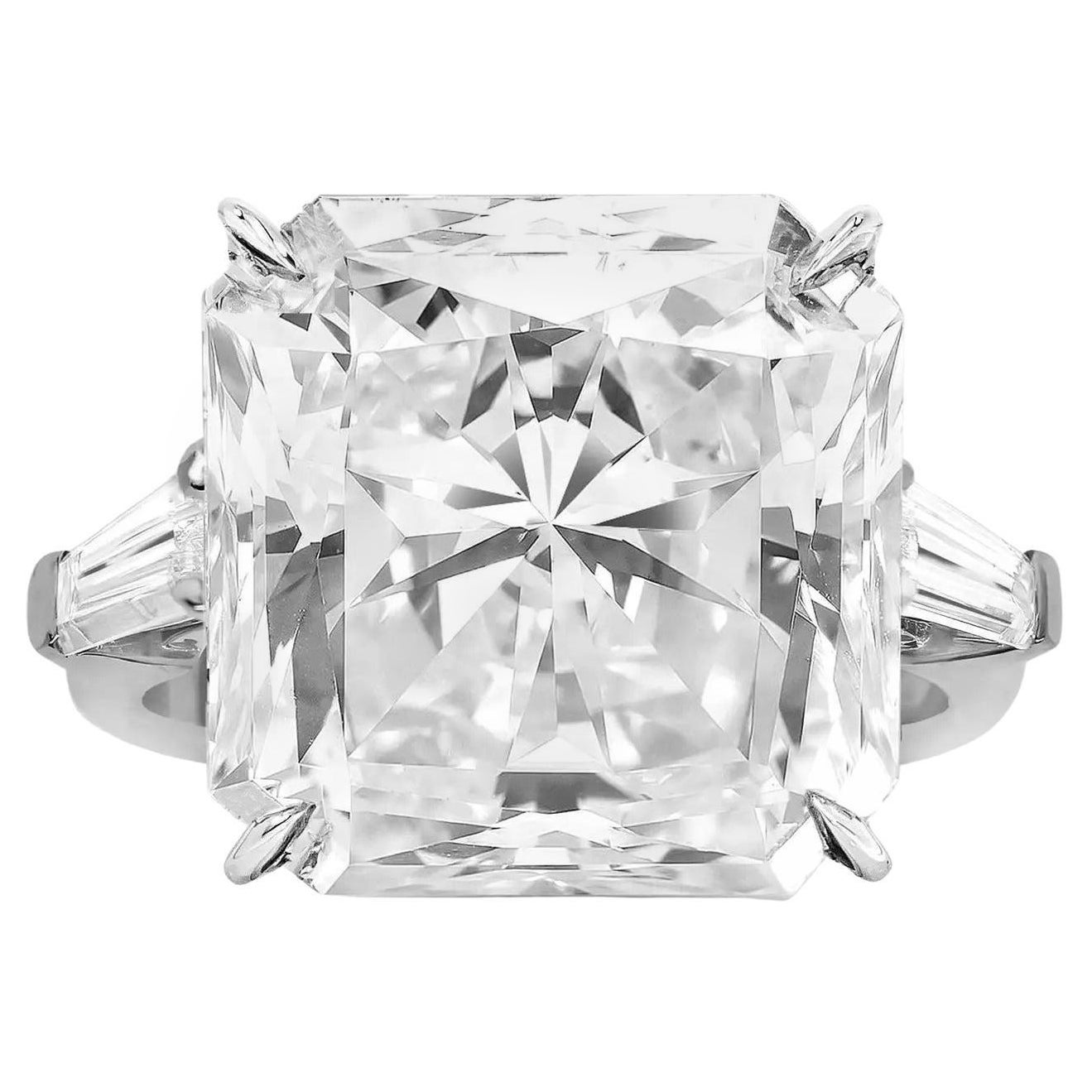 Anello solitario in platino con diamante taglio radiante certificato GIA da 5 carati