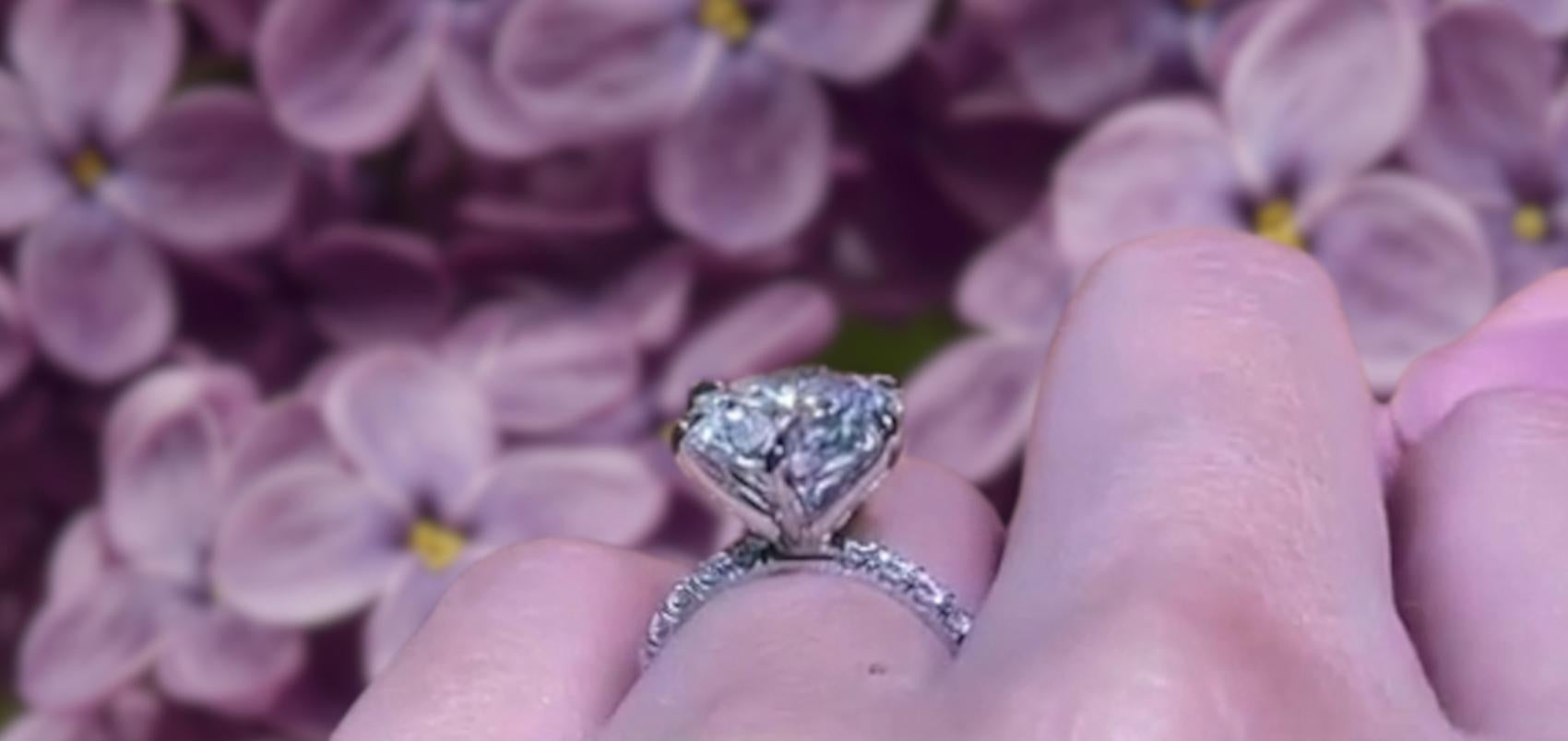 GIA zertifizierter 5 Karat runder Brillantschliff Diamant Solitär-Ring (Moderne)