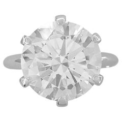 Bague solitaire certifiée GIA de 5 carats de diamants ronds taillés en brillant