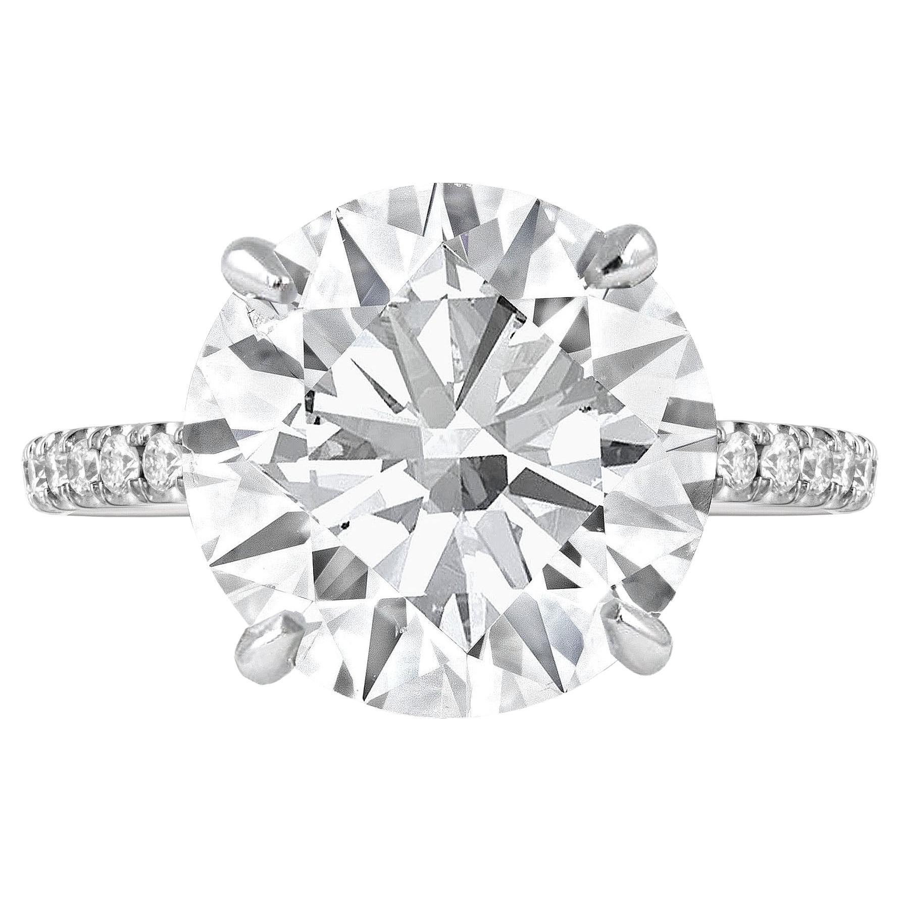 GIA Certified 5 Carat Solitaire Round Flawless Diamond with pave ring