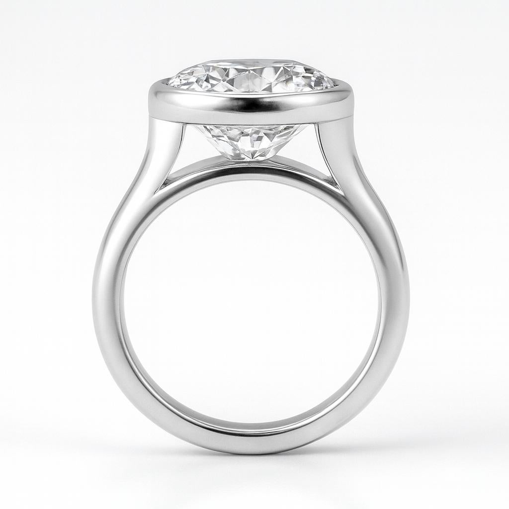 GIA Certified 5 Ct. Round Cut Diamond Platinum Ring In New Condition For Sale In Chicago, IL
