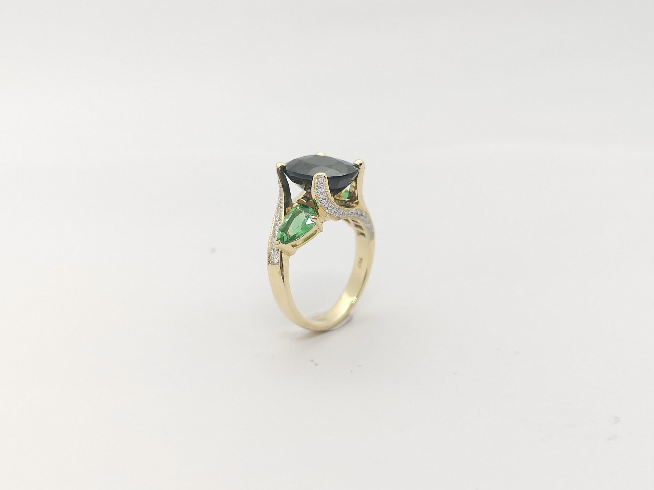 GIA Certified 5cts Blue Sapphire, Tsavorite and Diamond Ring in 18k White Gold For Sale 10