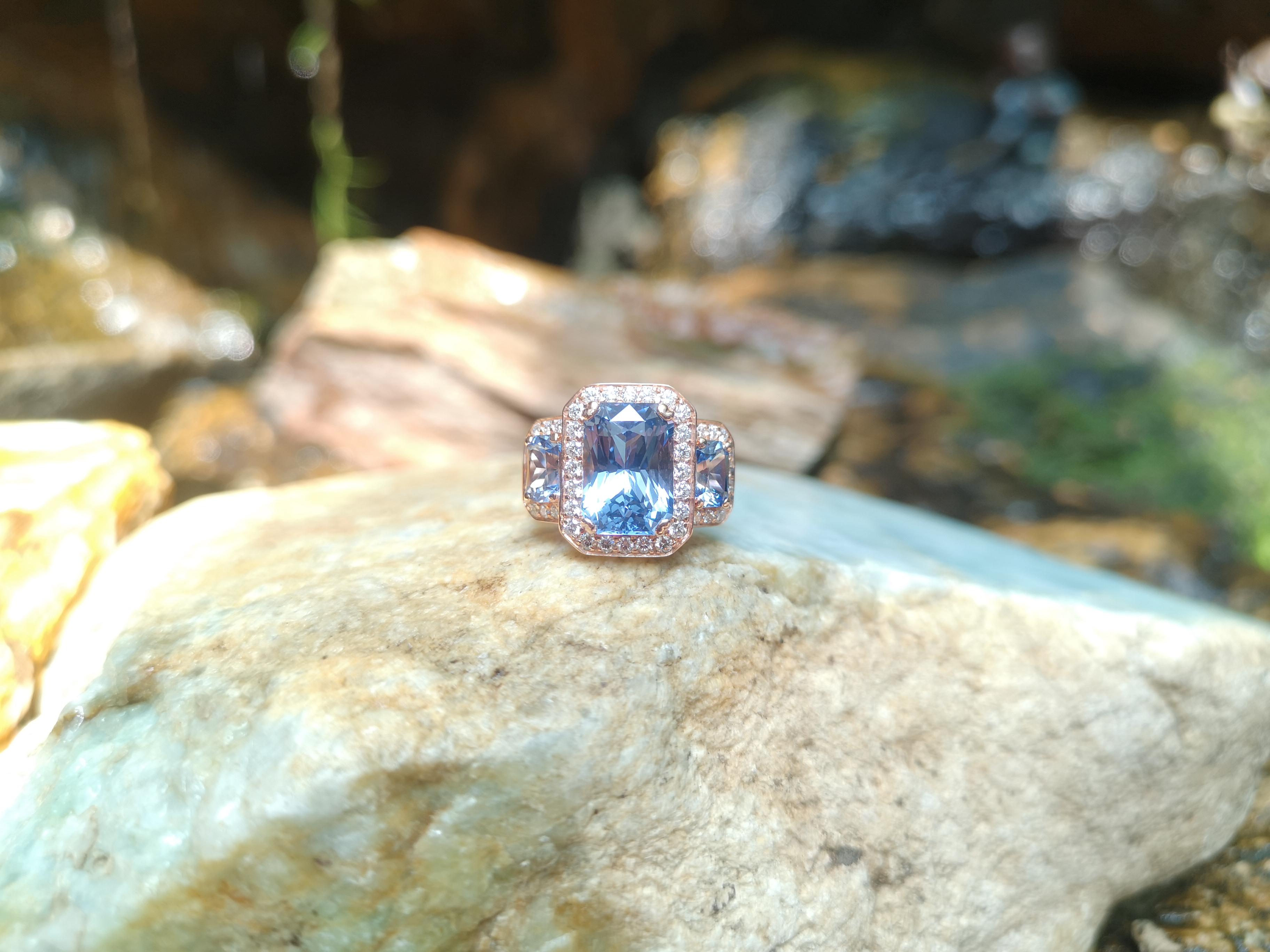 Emerald Cut GIA Certified 5 Cts Ceylon Blue Sapphire with Diamond Ring in 18 Karat Rose Gold